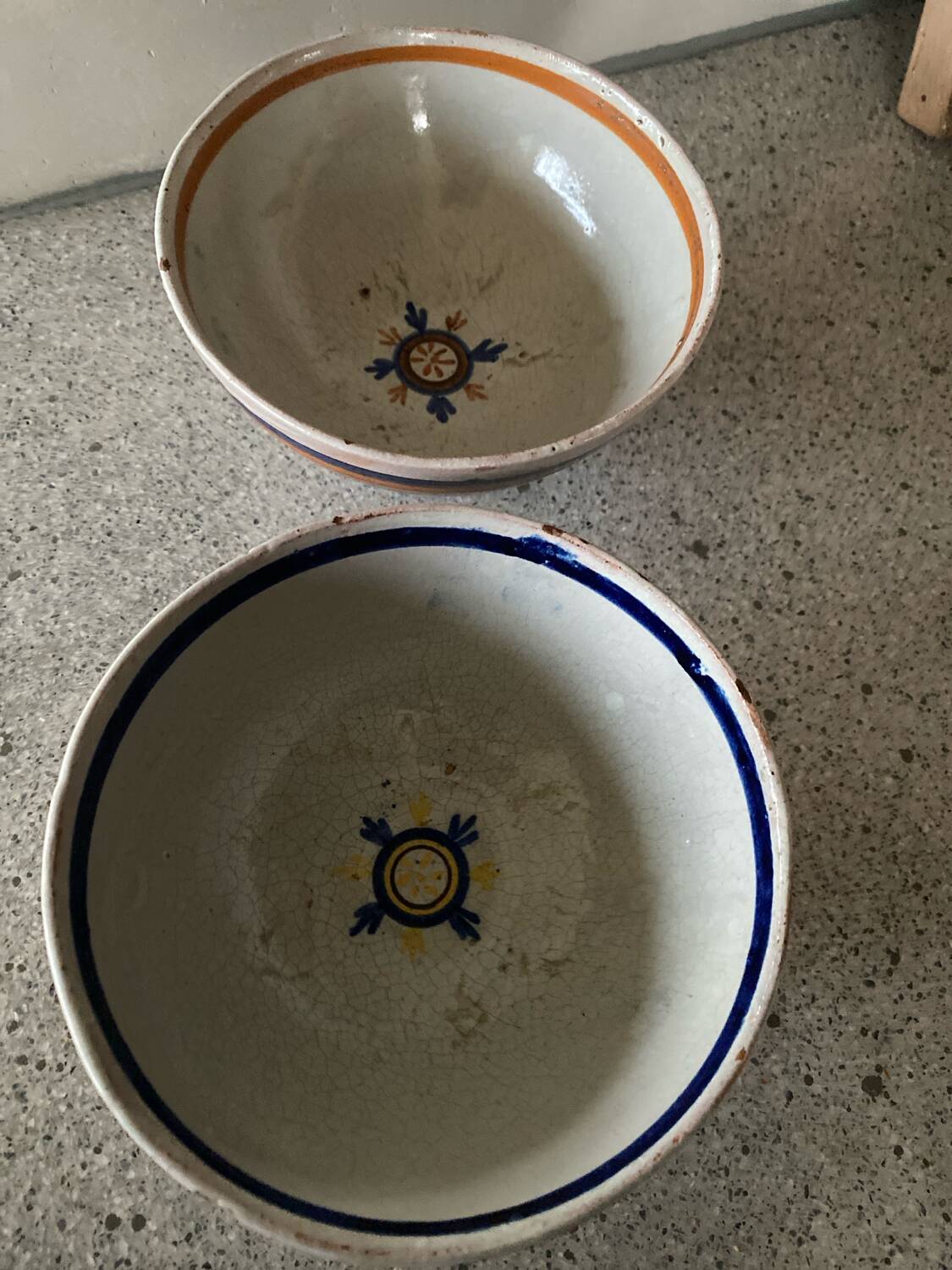 2 19th century earthenware bowls.