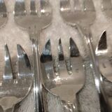 10 silver-plated oyster forks by Ravinet Denfert, shell-shaped goldsmith