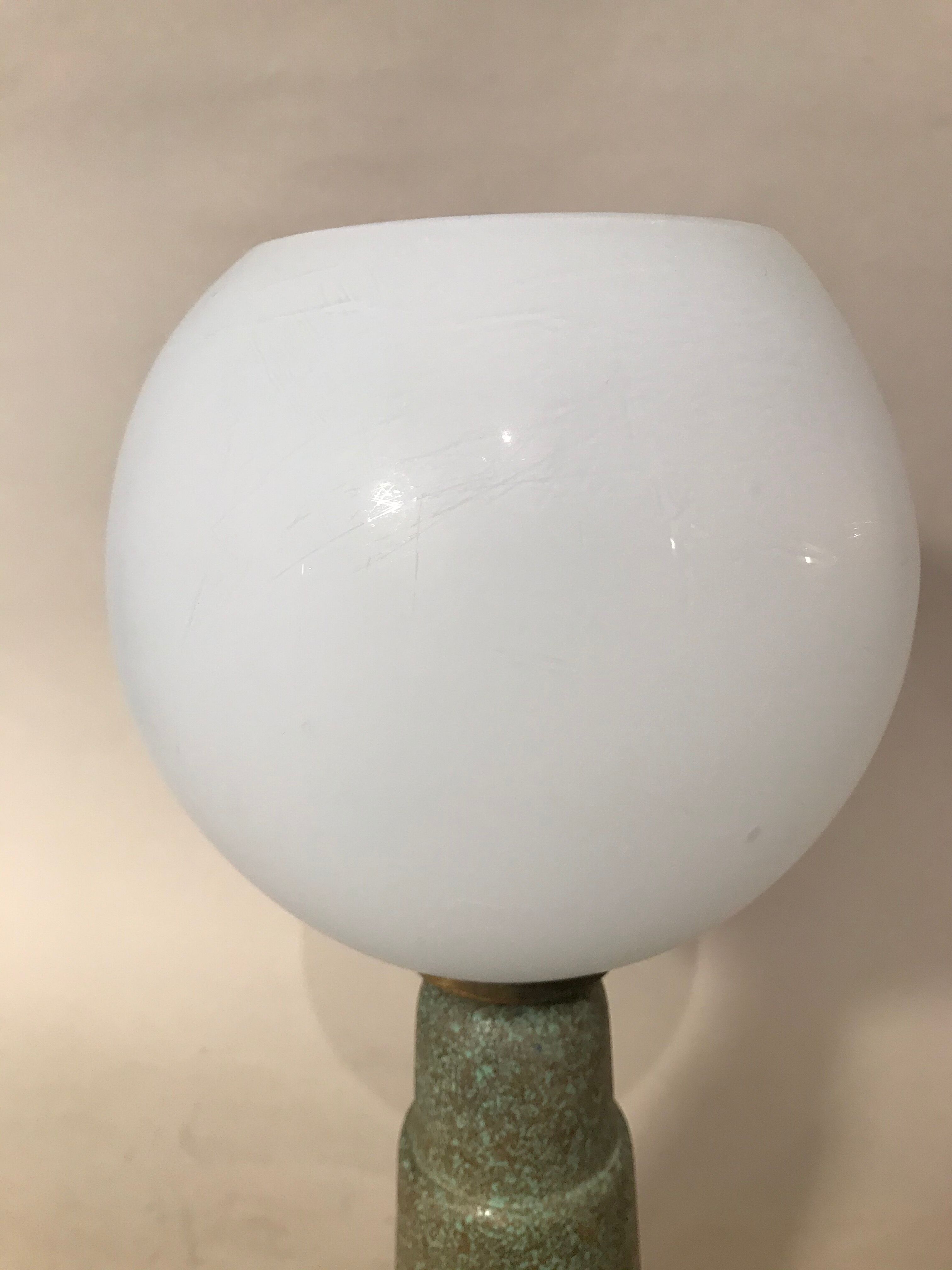 Art Deco style foot lamp in metal and white opaline
