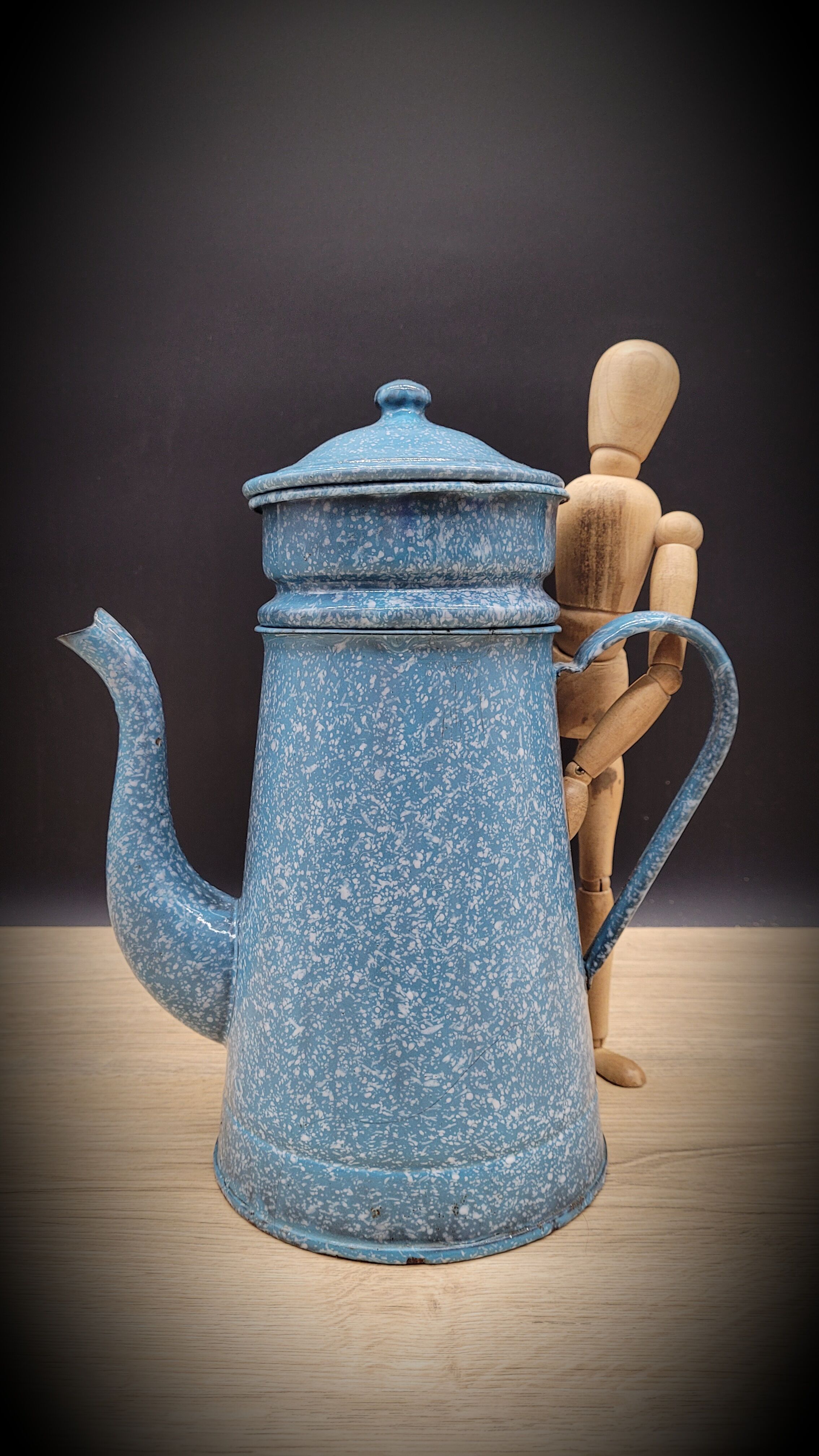 Enamelled marble blue coffee maker