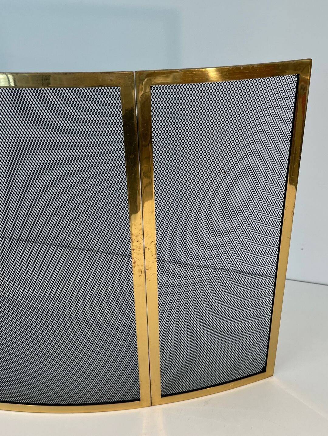 Curved Three-Panel Fire Screen in Polished Brass and Black Grille, in Style of