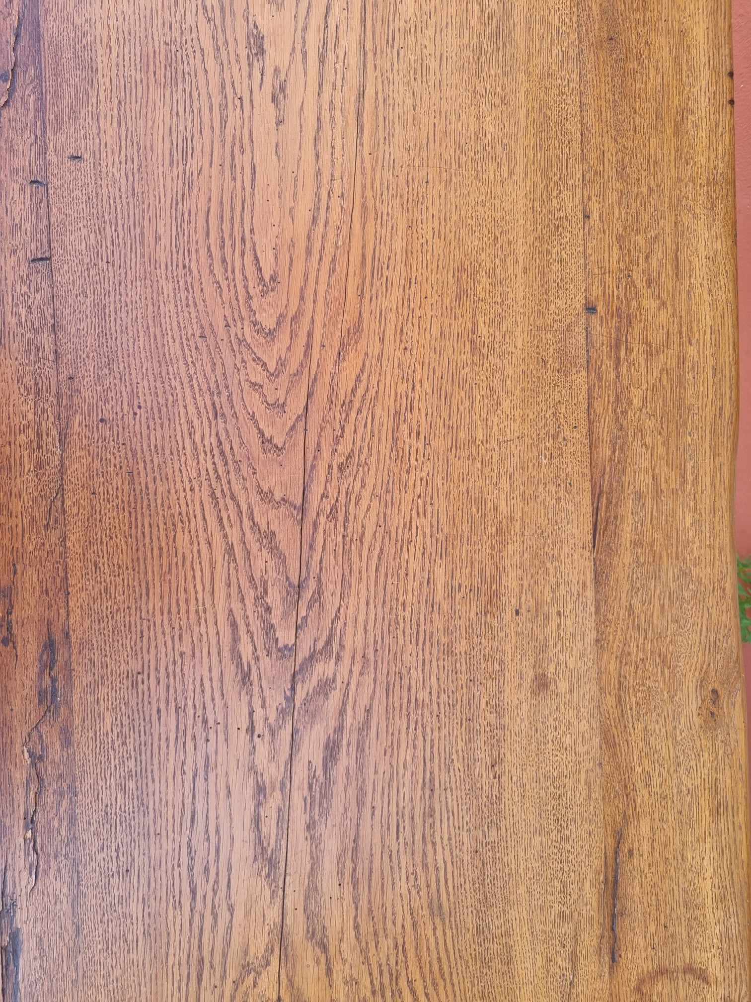 Farm table