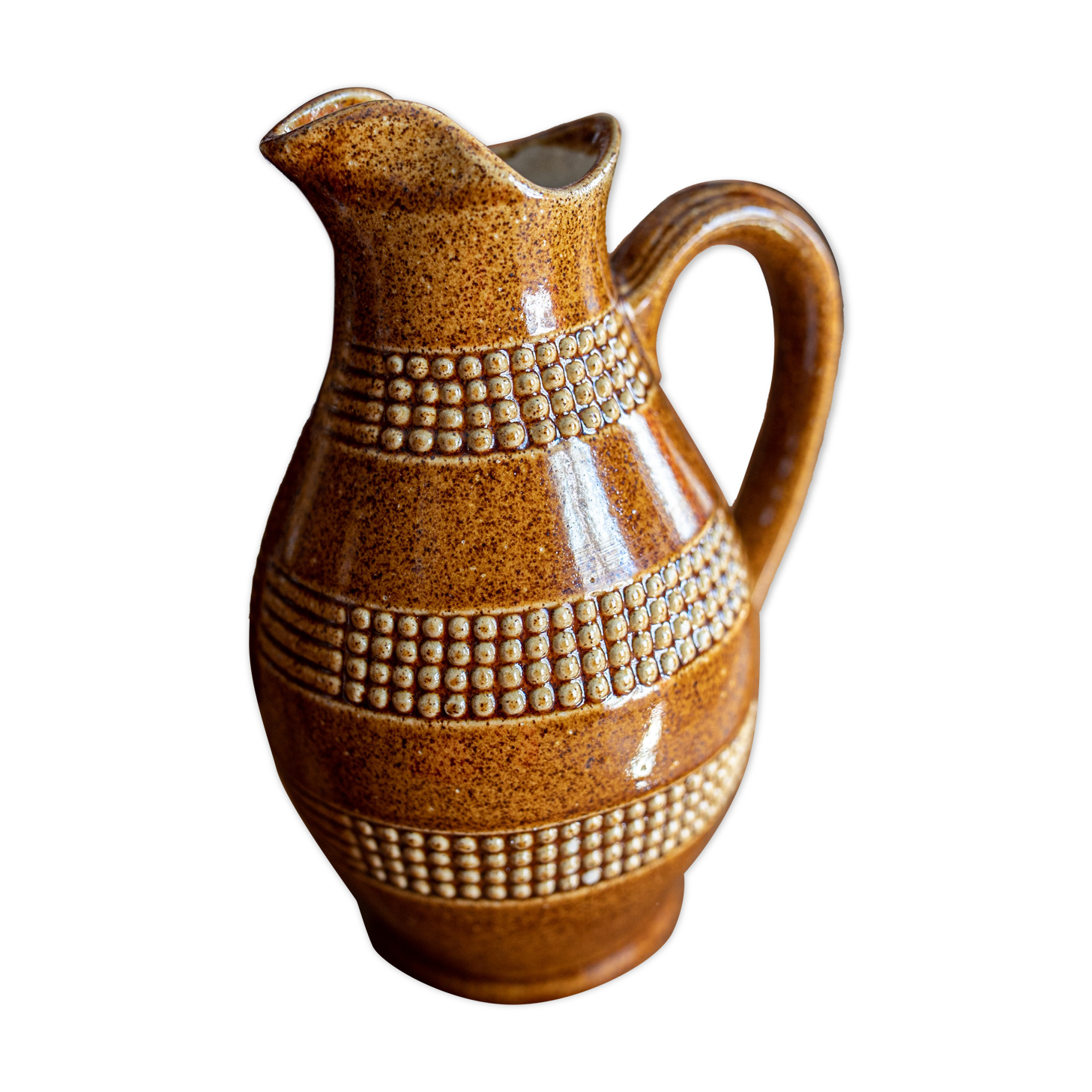 The sandstone pitcher "with pearls"