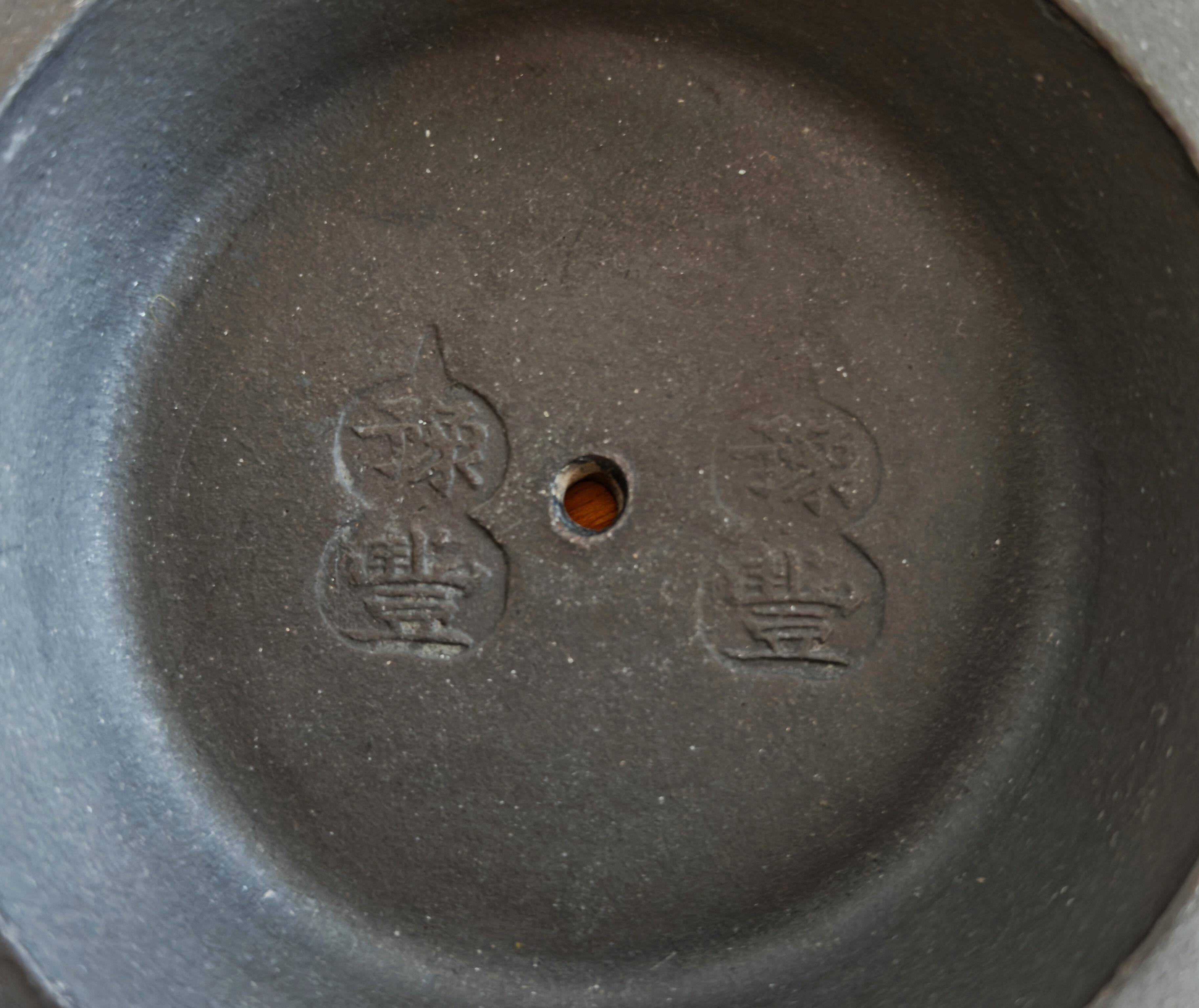Antique Yixing teapot, Qing Dynasty, 1910s.