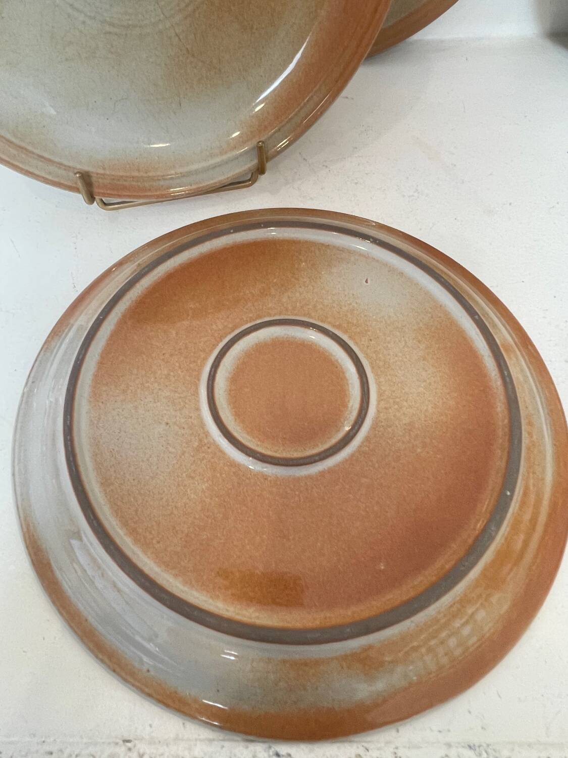 Lot de 6 assiettes plates en grès – Années 70