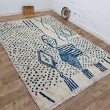 Azilal Berber rug in handmade wool 285 X 210 CM