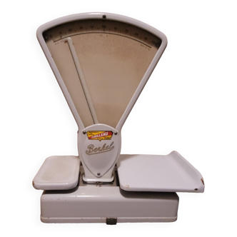 Large Vintage Berkel grocery scale