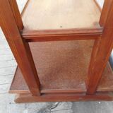Store shelf