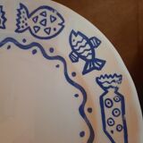 Duo of plates decorated fish