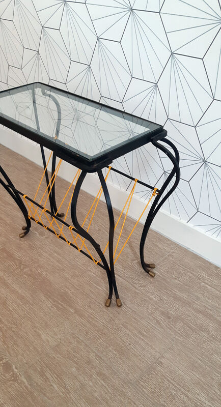 Vintage magazine holder "scoubidou" in black wrought iron.