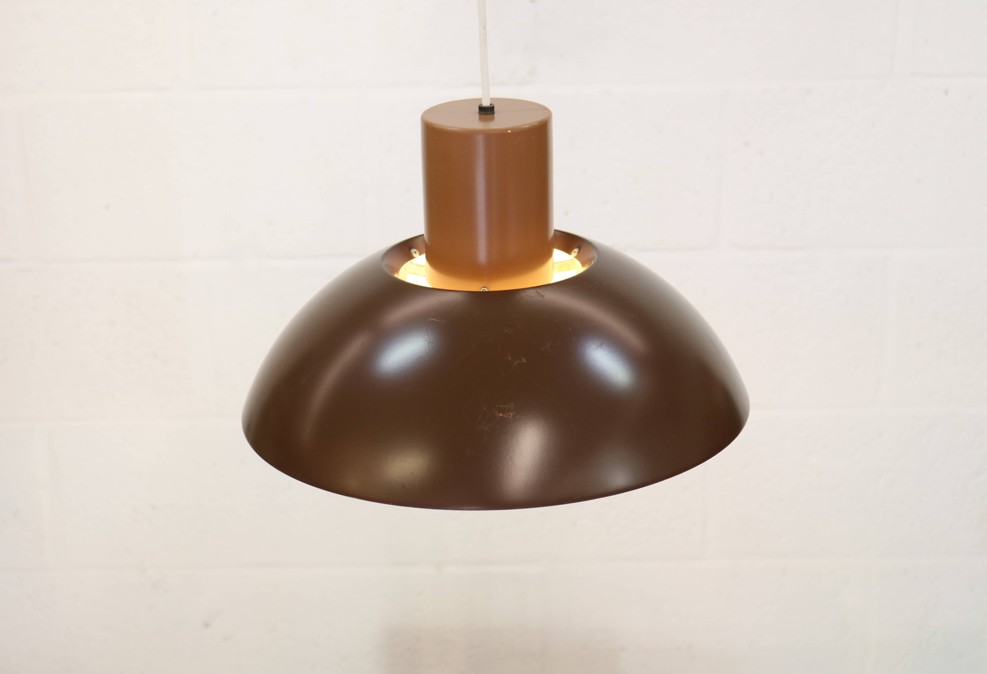 Suspension Lakaj Jo Hammerborg : Suspension moderne danoise, Fog & Morup, années 1970