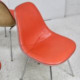 Ray & Charles Eames, édition Herman Miller, set de 4 chaises oranges. Circa 1960