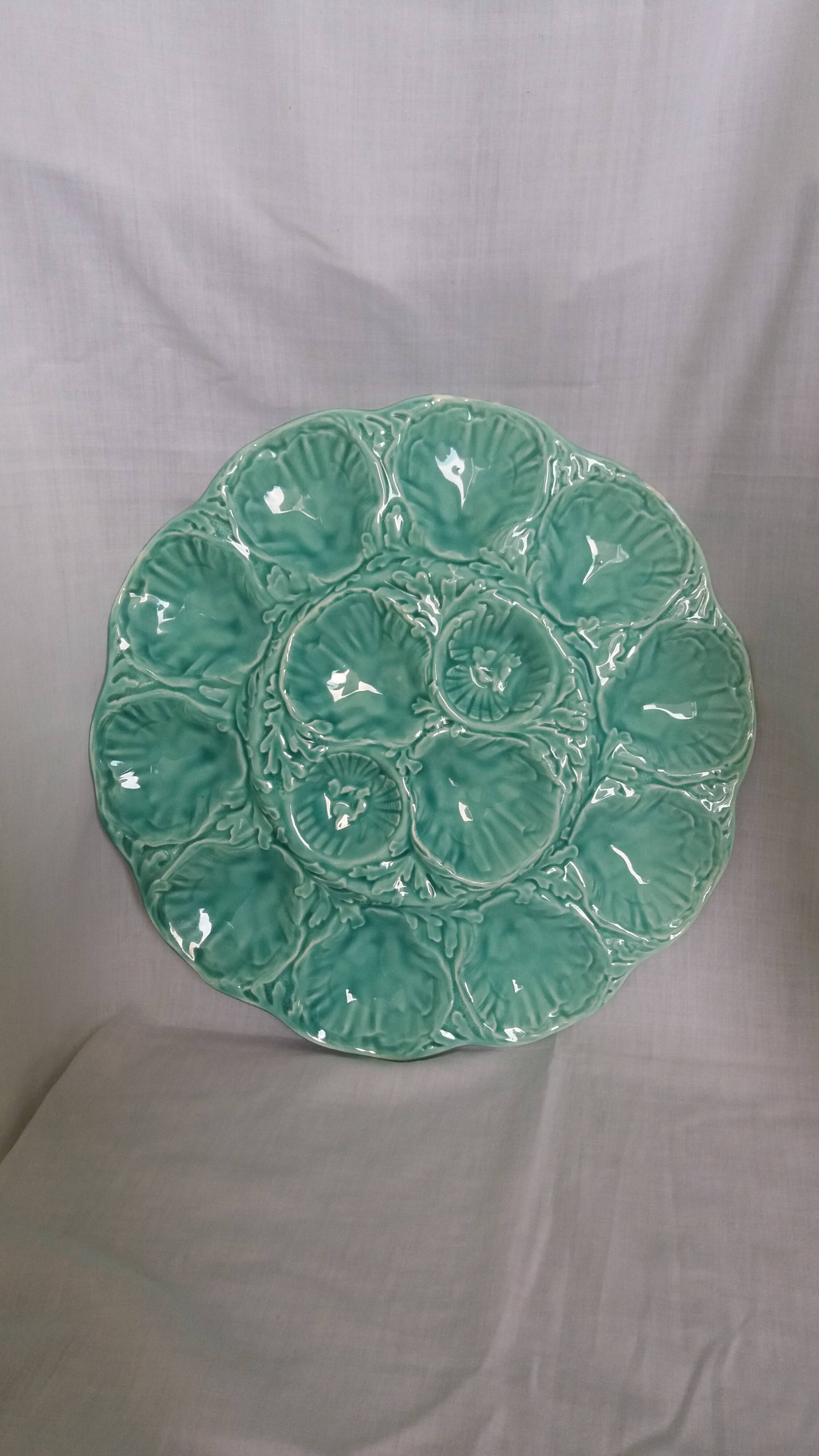 Turquoise barbotine oyster dish Gien France