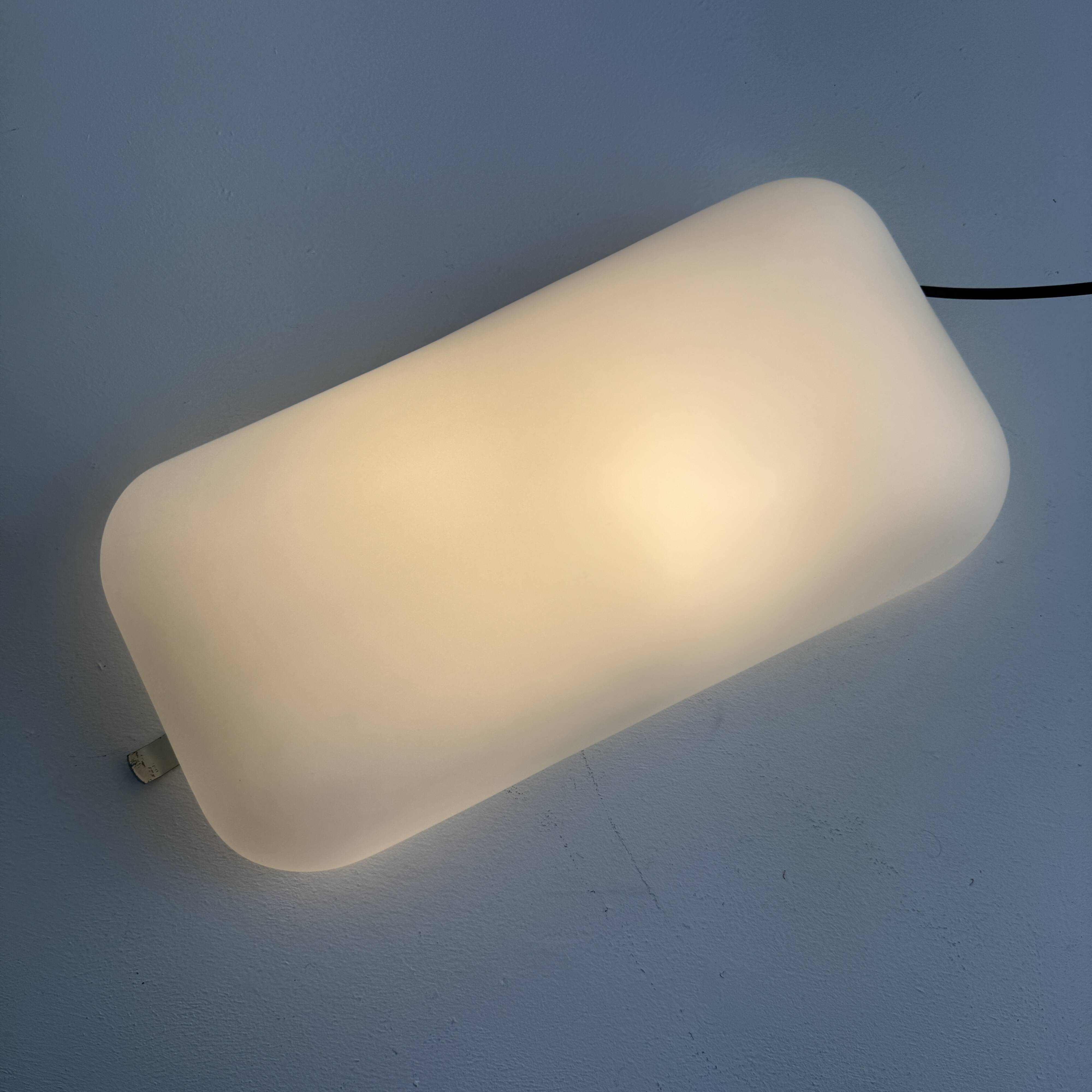 VINTAGE XL RECTANGULAR OPALINE WALL LIGHT "VITOUVER"