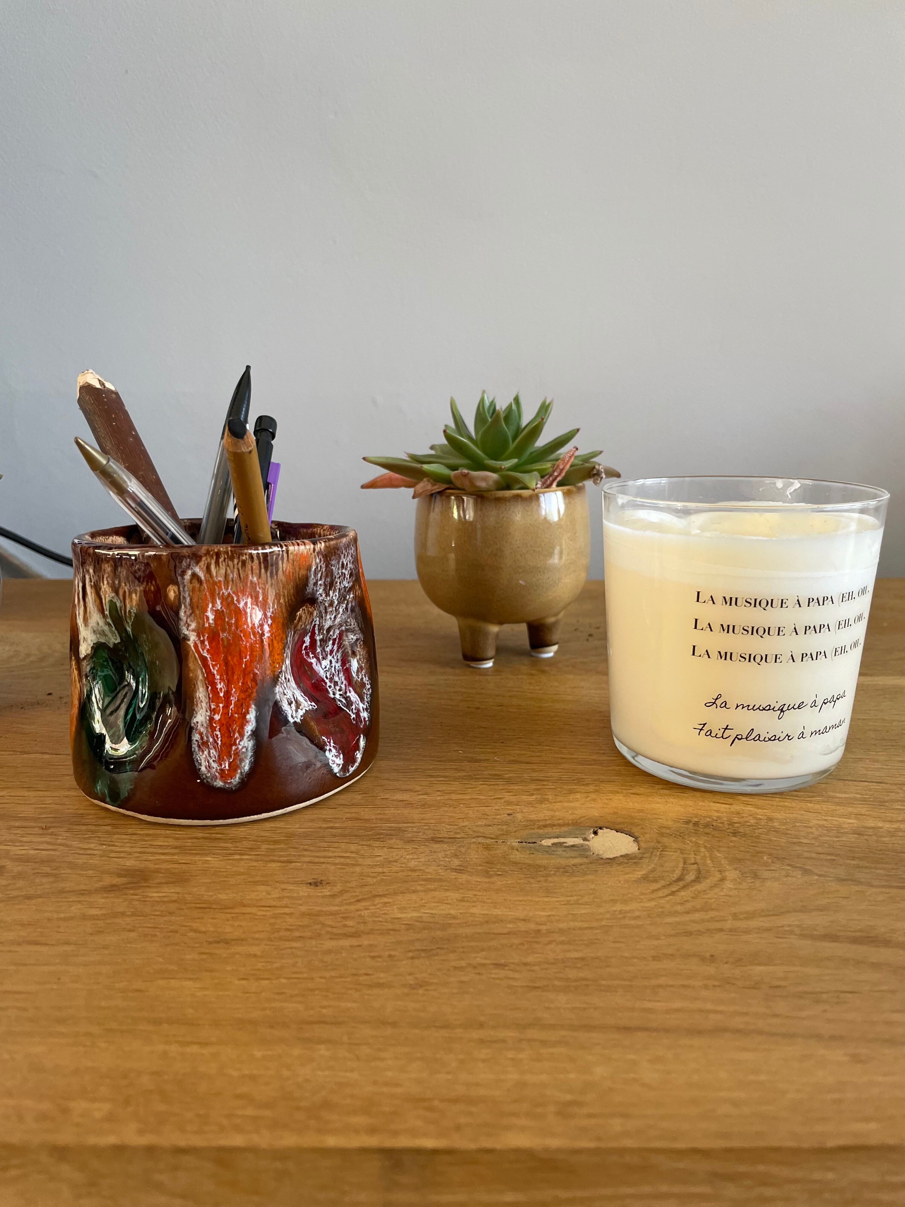 Crumpled pot Vallauris