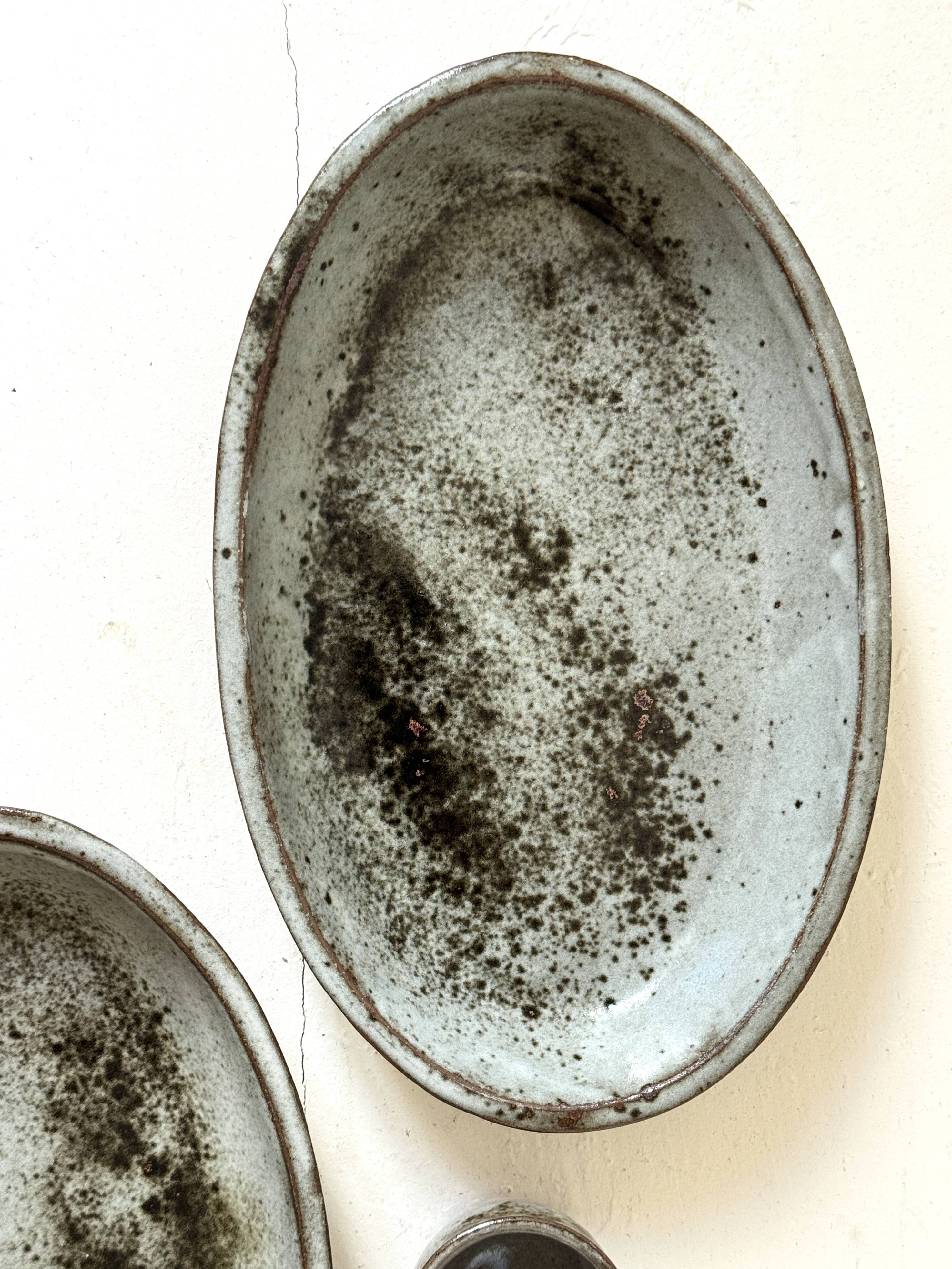 Service ramekins in glazed stoneware and signed, Chantal & Thierry Robert 1970