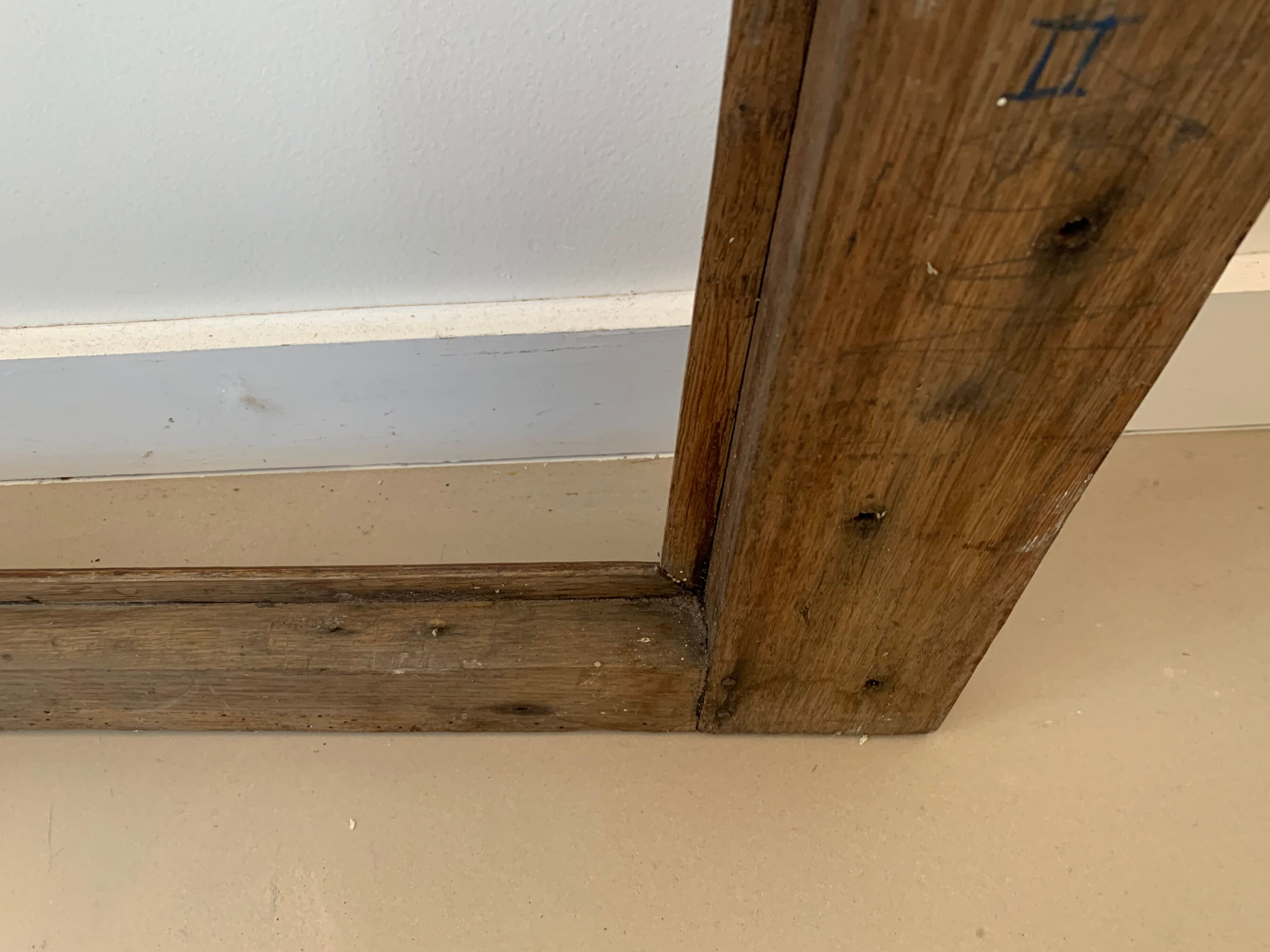 Old pedimented frame 107x78cm