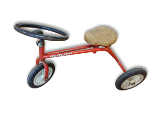 Tricycle ancien en métal et bois.