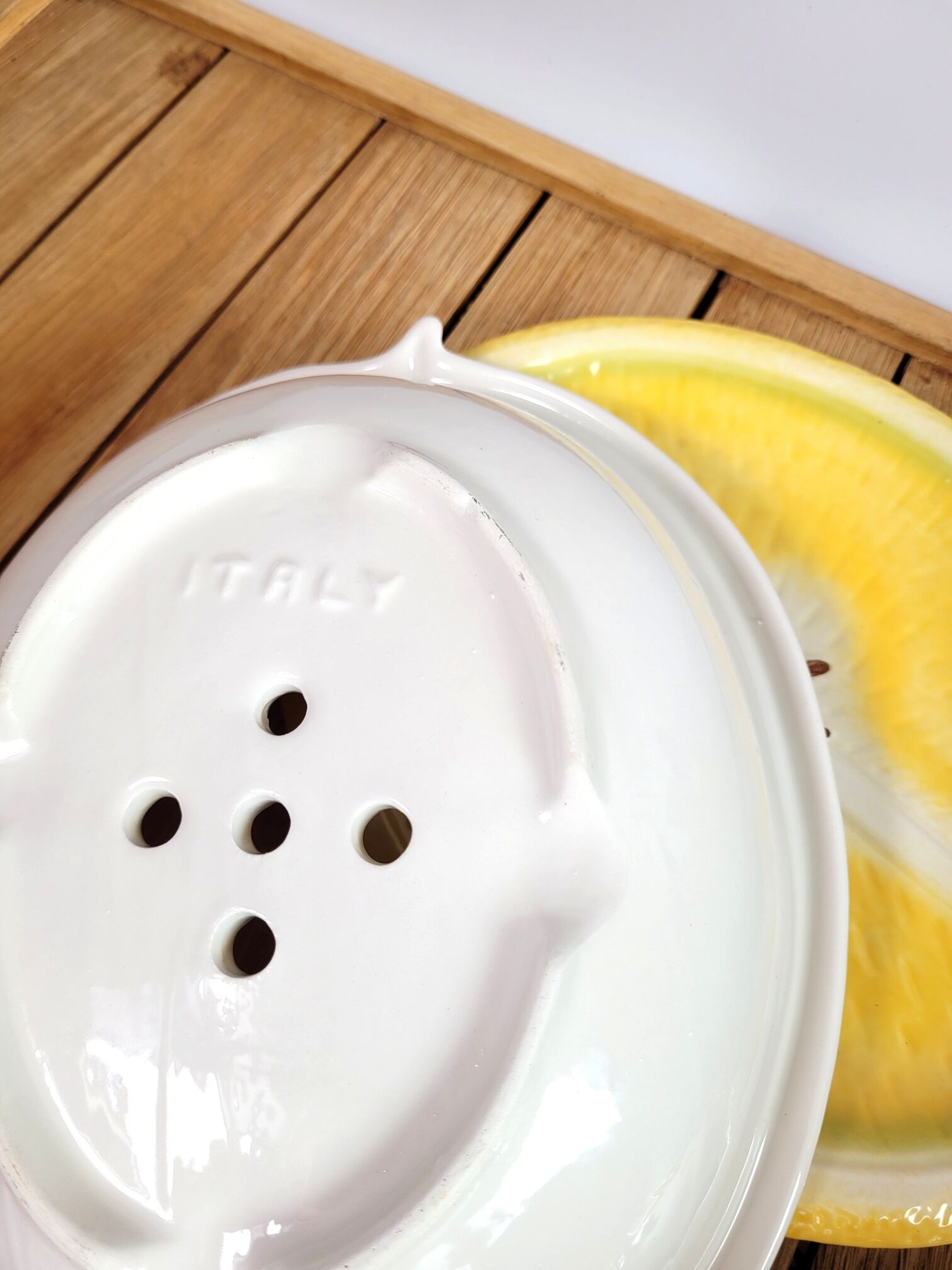 Ceramic fruit rack Italy