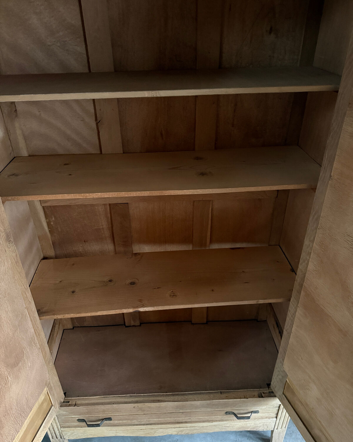 Art Deco oak wardrobe (renovated)