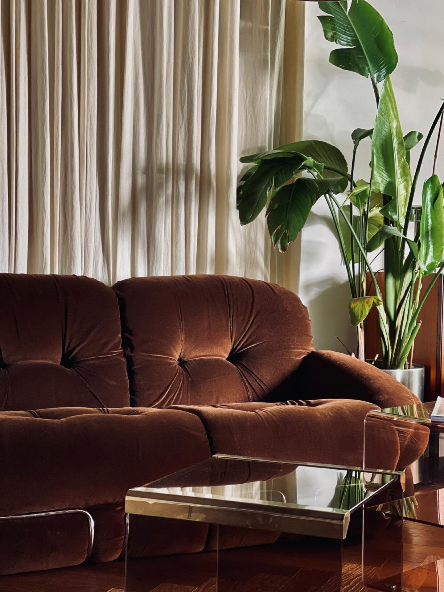 Vintage Italian sofa design "Okay" – Adriano Piazzesi – 2-seater velvet