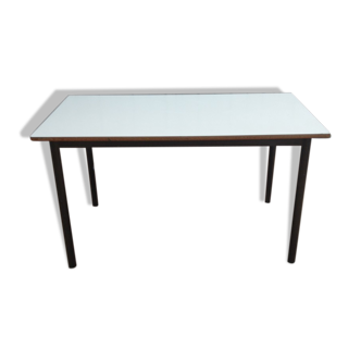 Table formica par Elbe