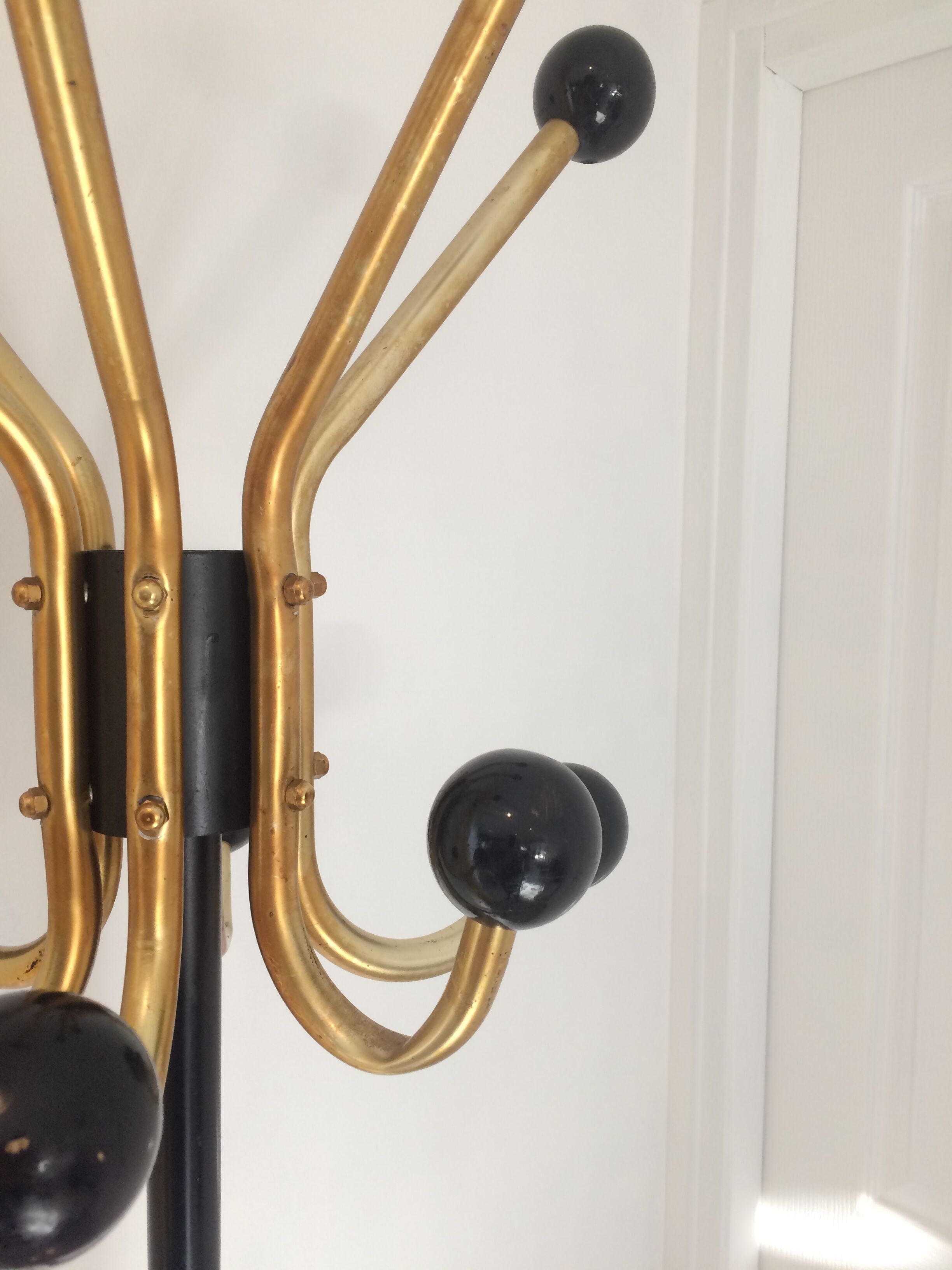 Door coats black/brass