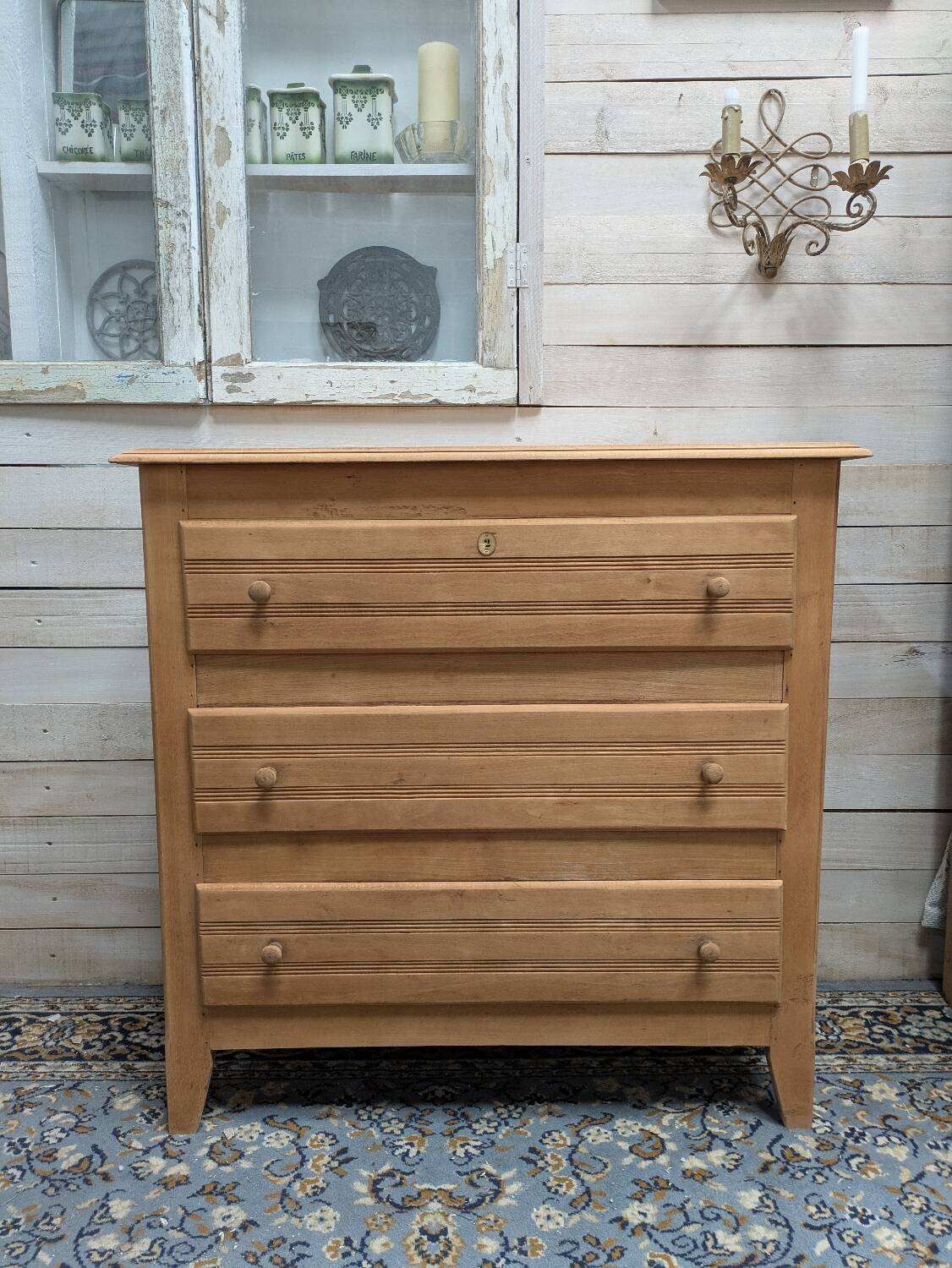 Commode vintage
