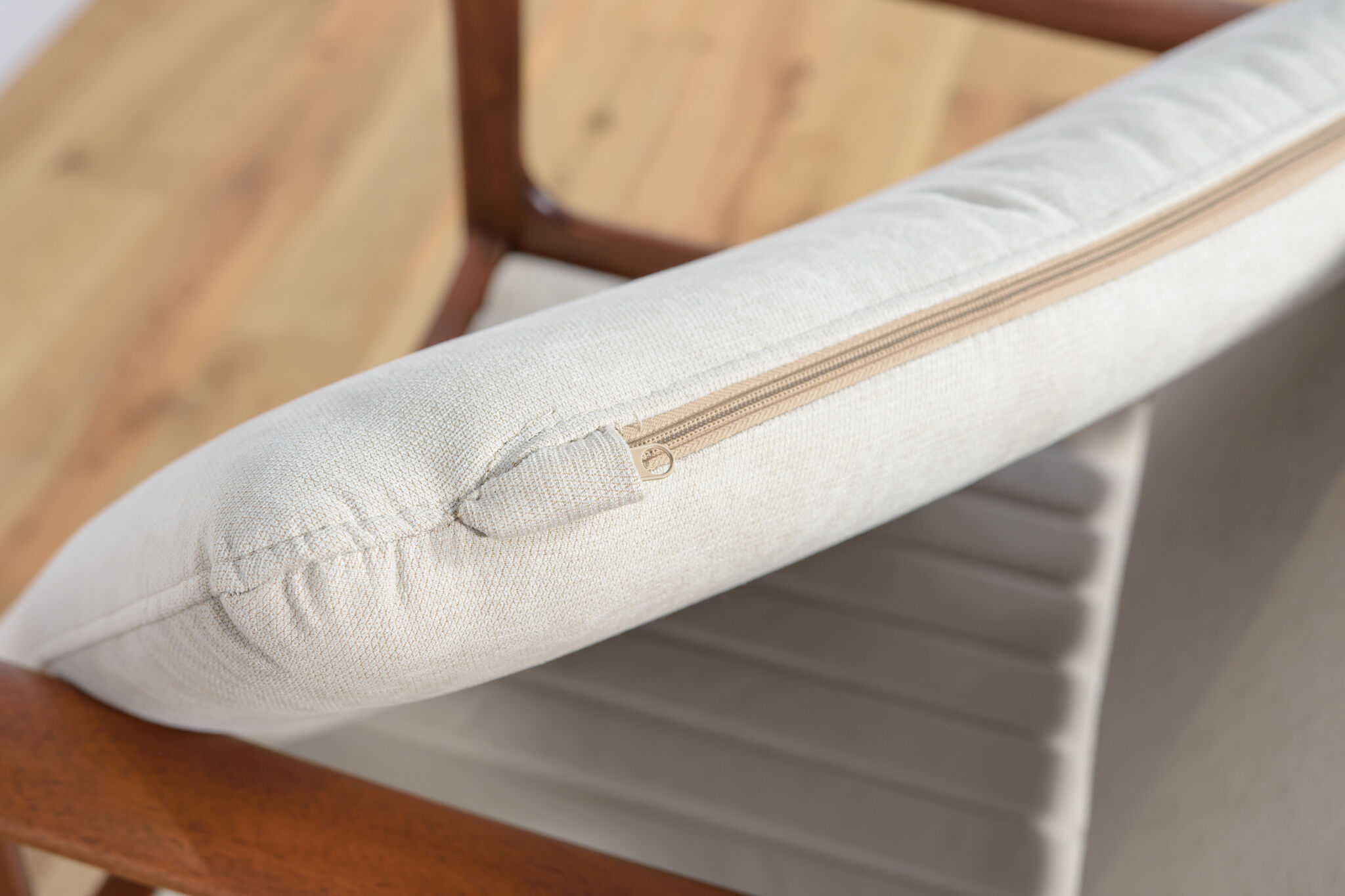 PJ112 Lounge Chairs by Ole Wanscher for Poul Jeppesens, 1960s, Set of 2