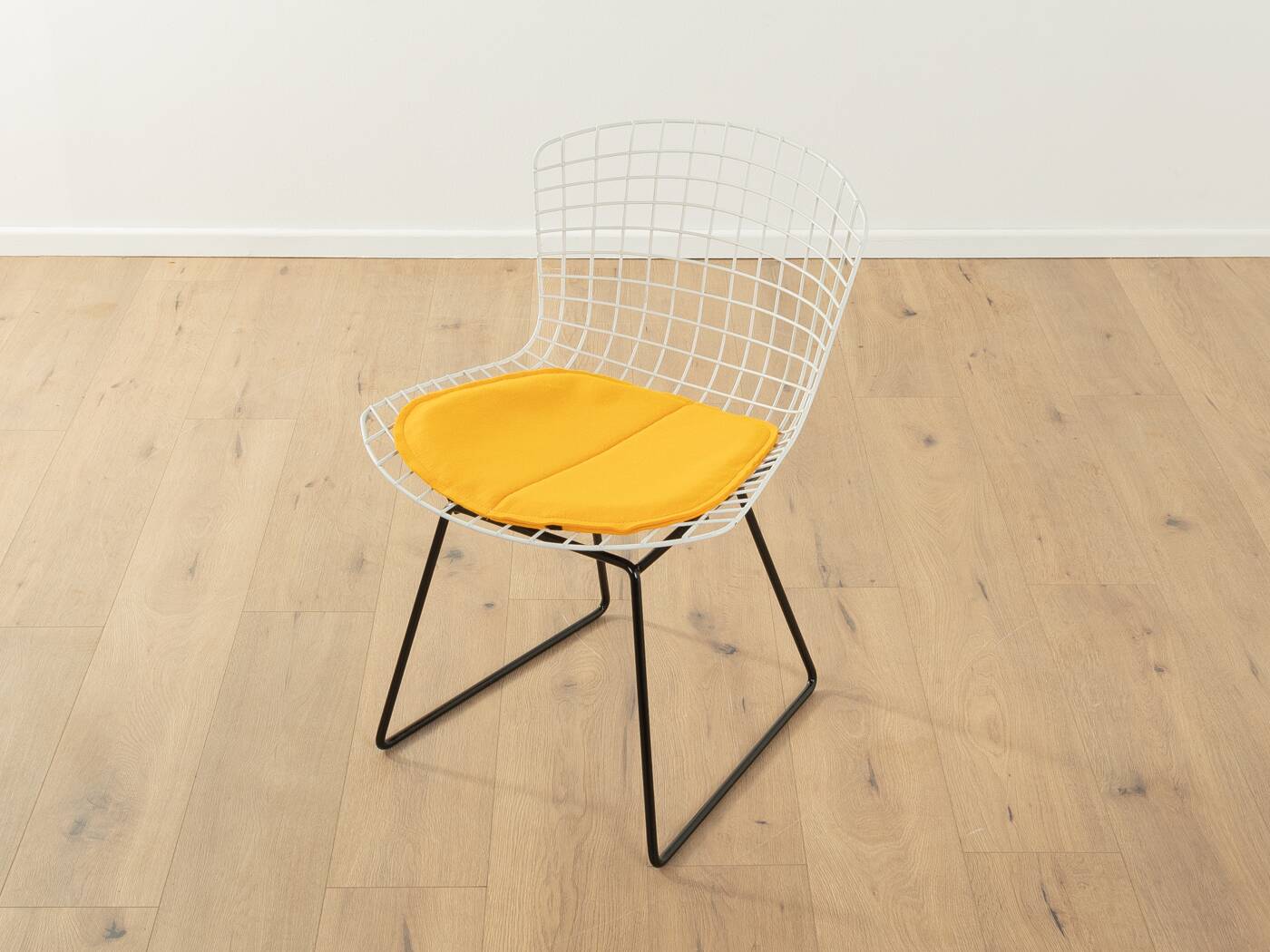 Bertoia chair