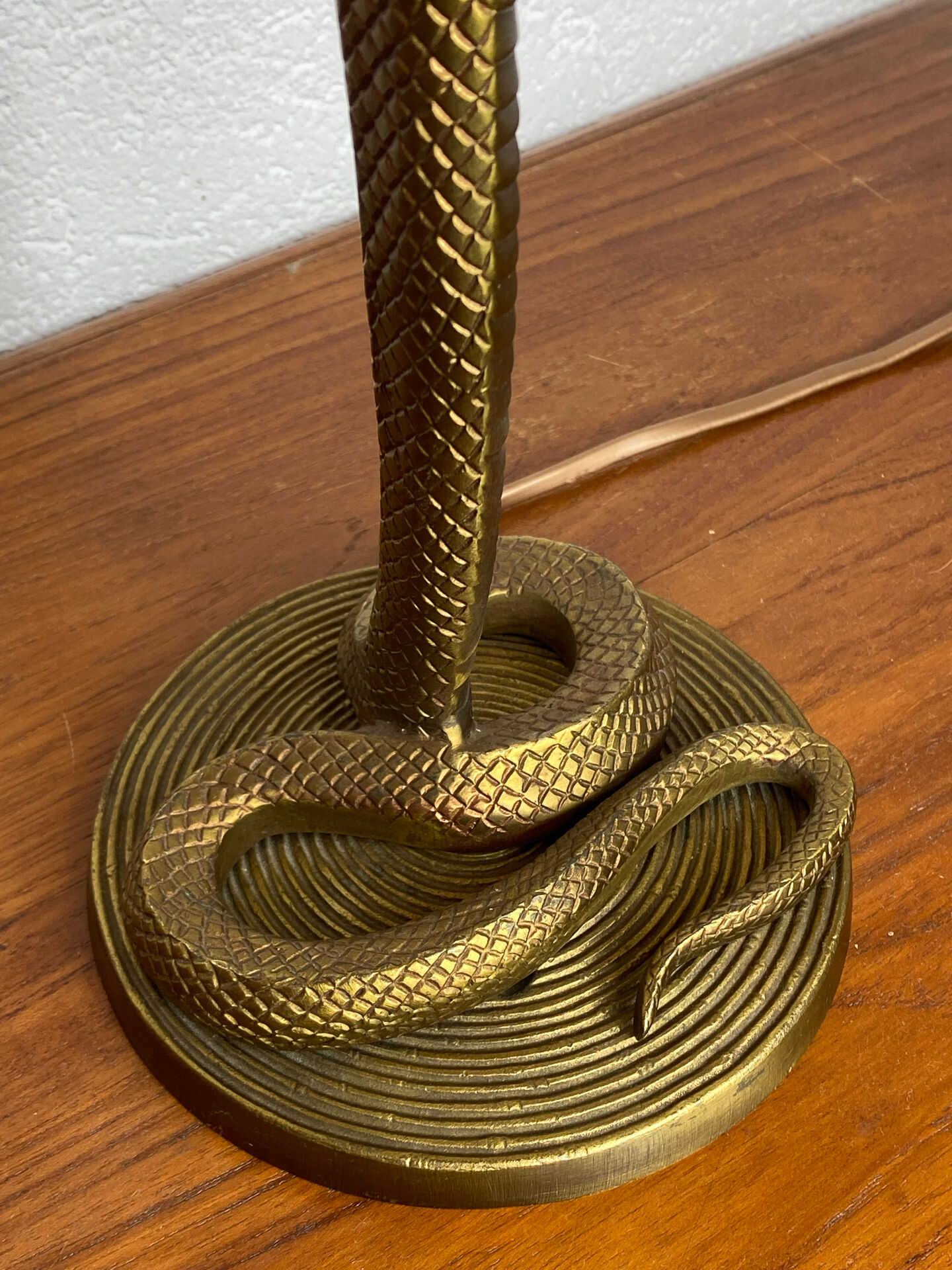 Lampe cobra en bronze 