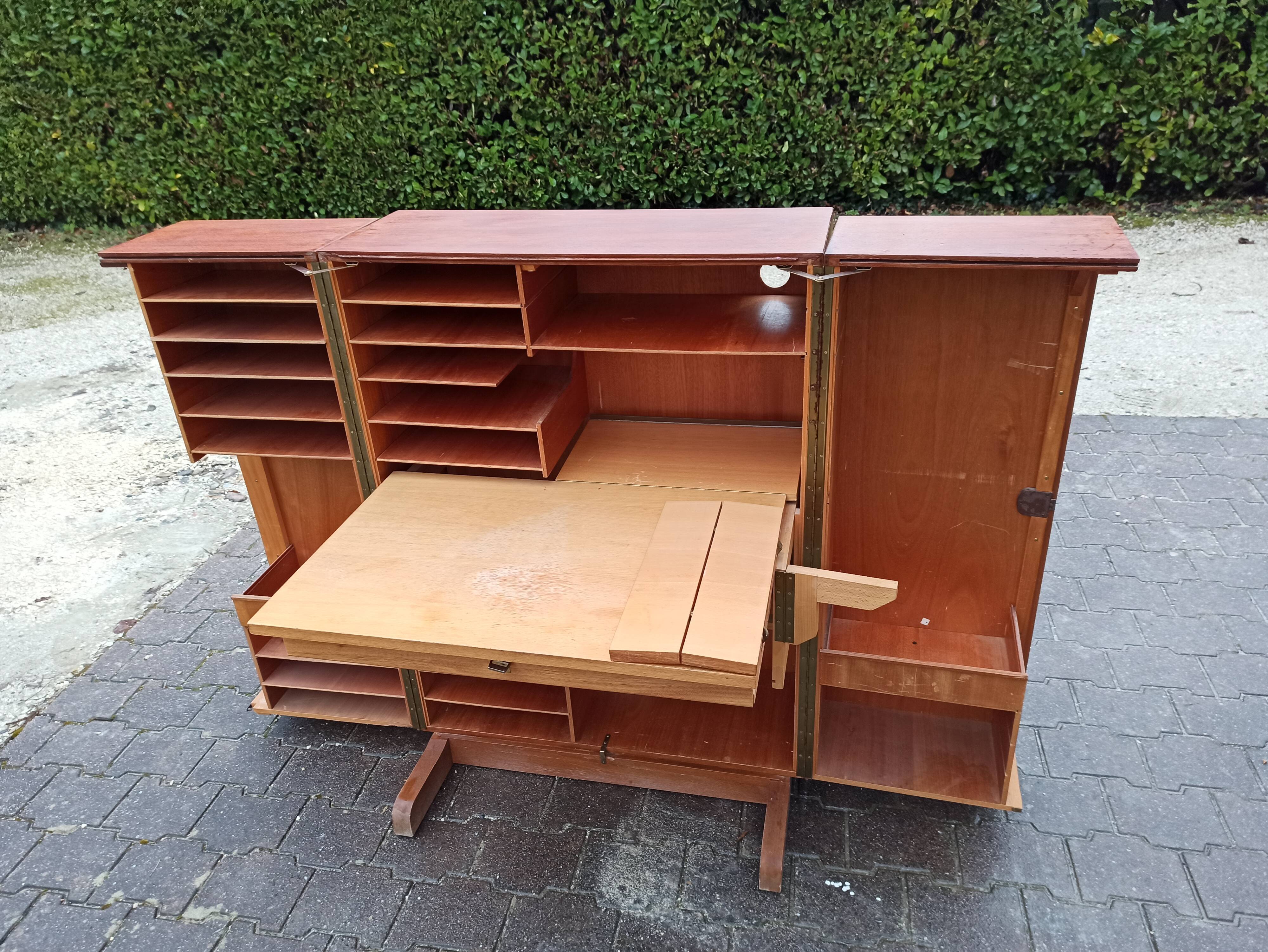 Folding desk says "Magic box" by designers Mummenthaler - Meier, Switzerland