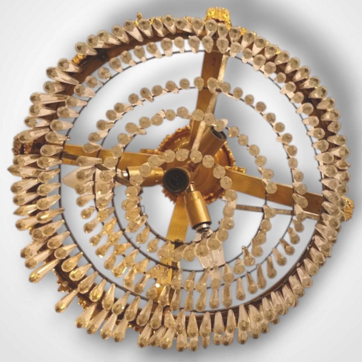 Golden bronze chandelier with crystal pendants, 19th century.