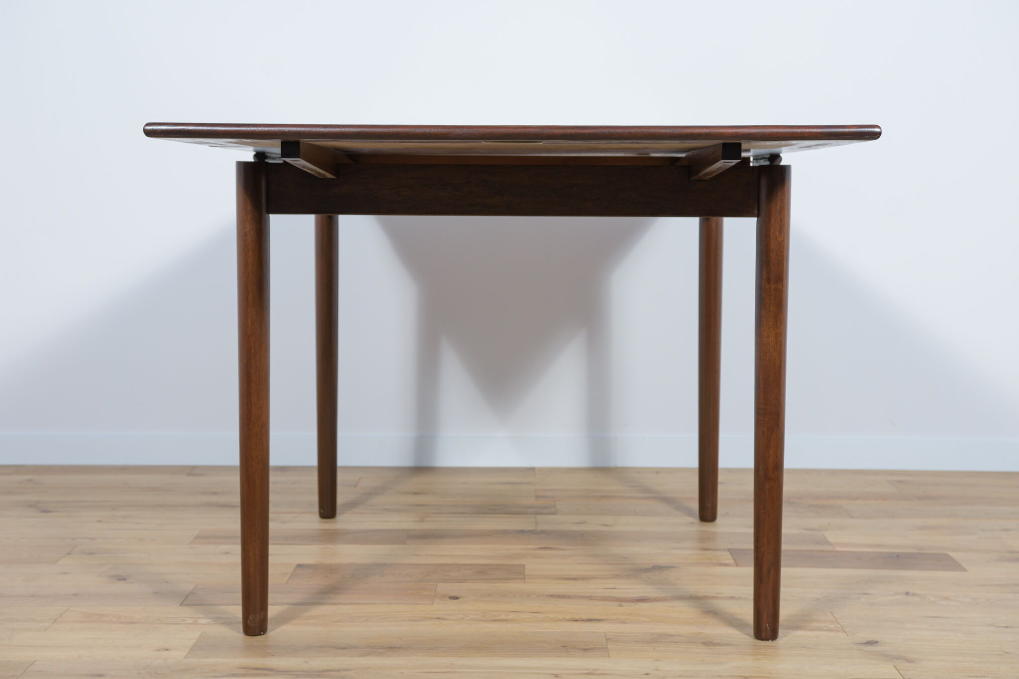 Mid-century danish extendable  dining table, 1960s
