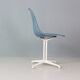 Chaises en fibre de verre bleues « La Fonda » de Charles & Ray Eames Herman Miller