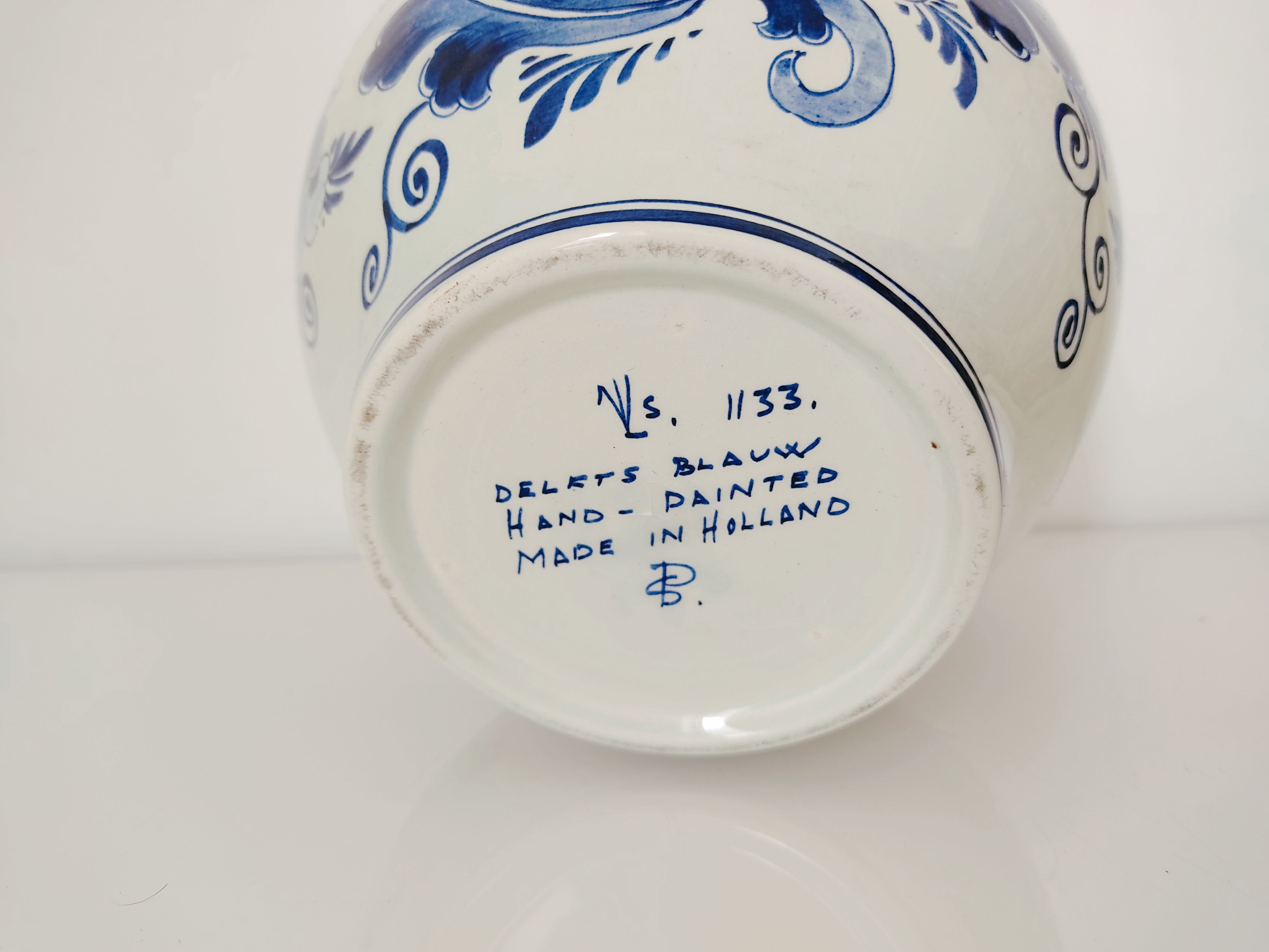 Delft earthenware vase floral decoration