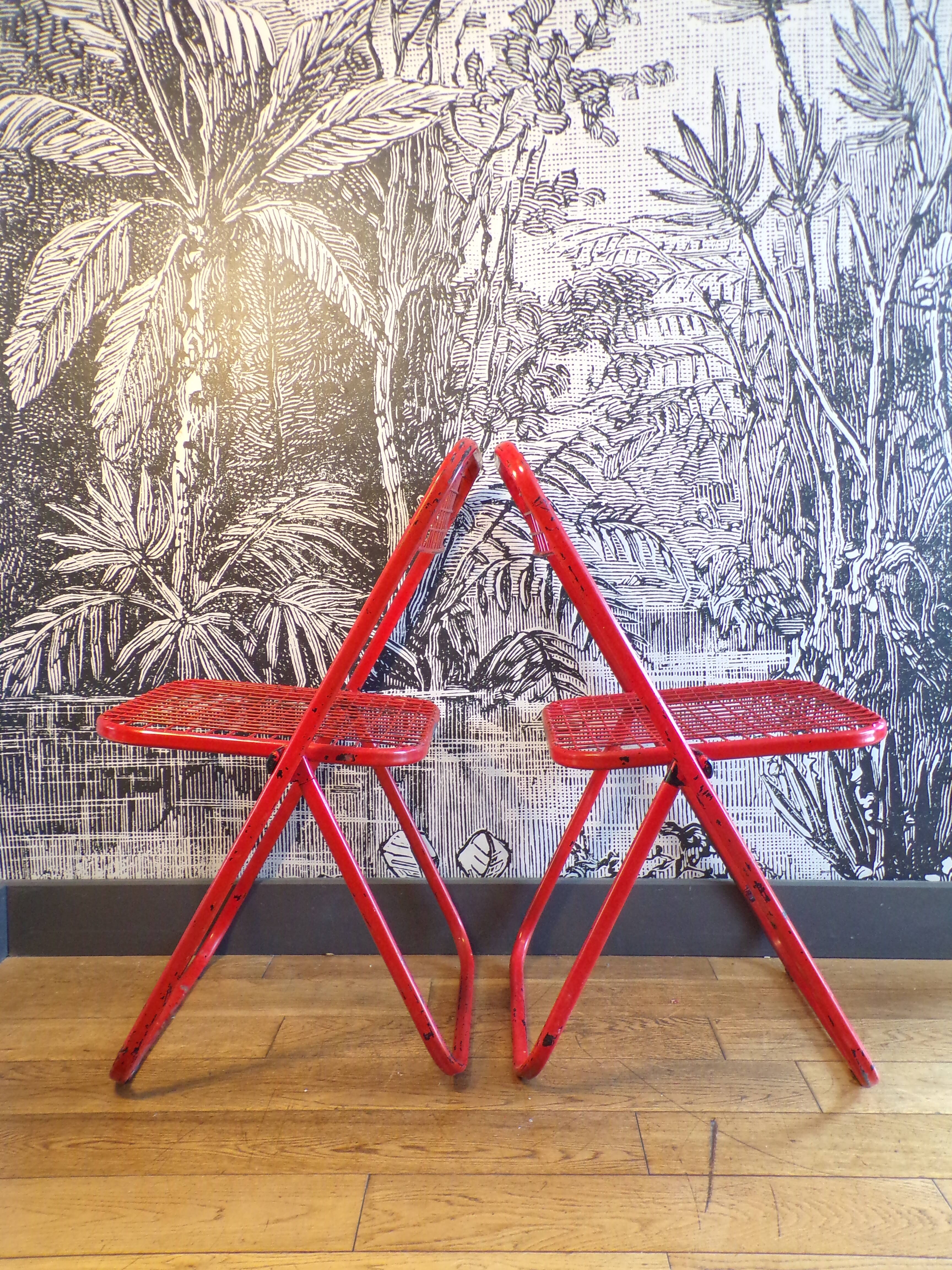 2 folding Talin mesh chairs