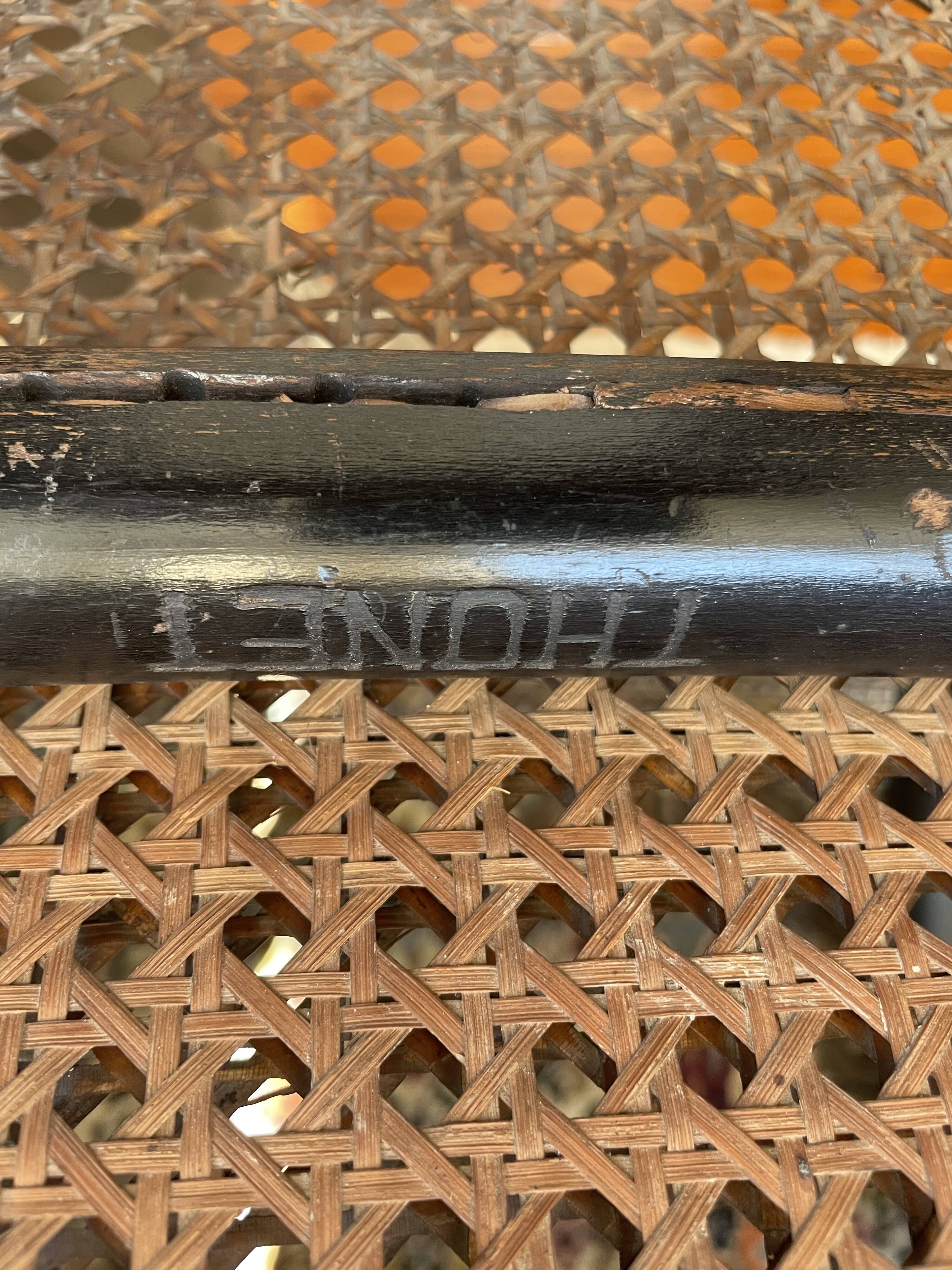 Thonet bentwood chaise longue