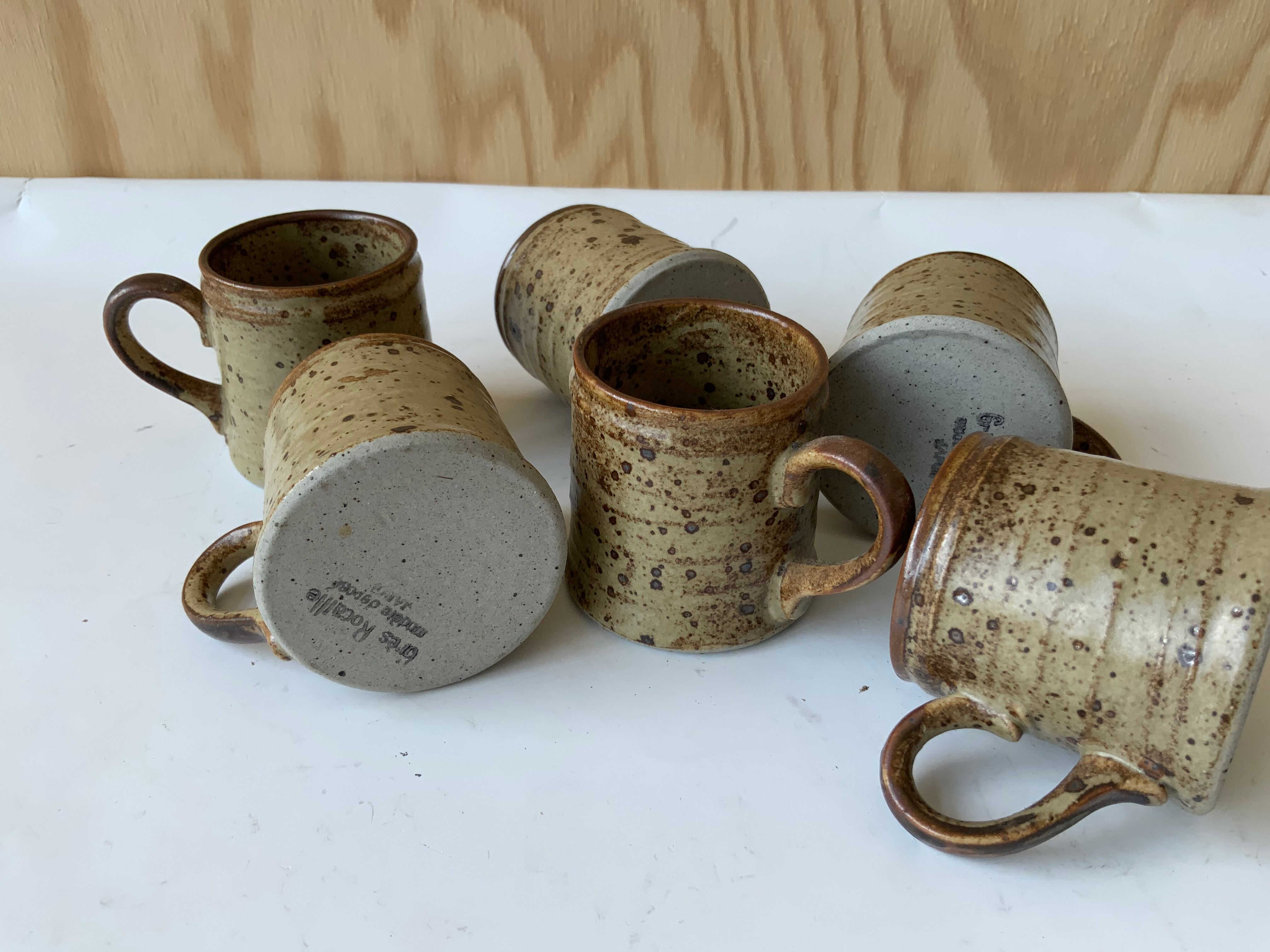 6 vintage coffee cups