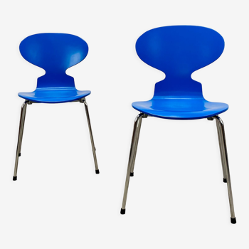 2 chaises fourmi modèle Ant 3100 par Arne Jacobsen pour Fritz Hansen