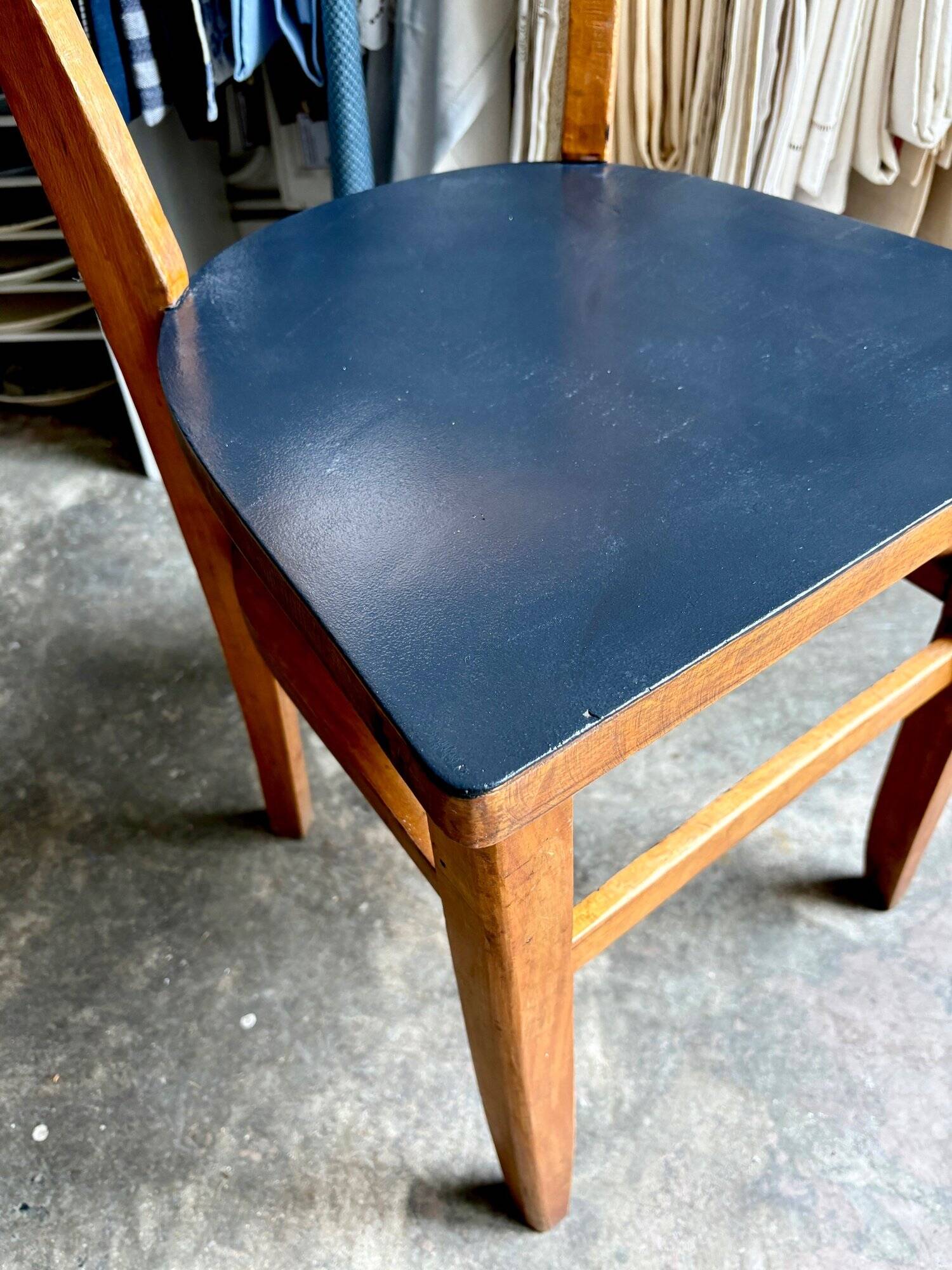 Bistro chair in light and black beech