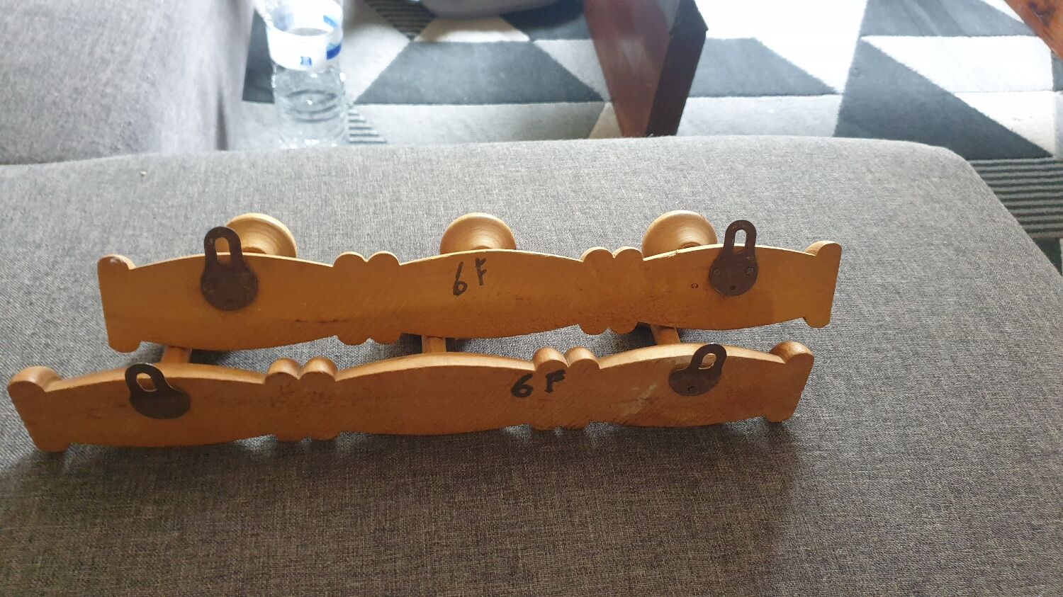 Lot vintage wall coat rack