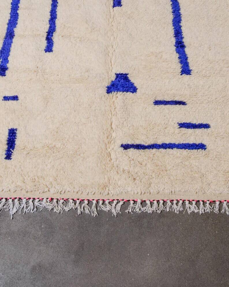 Handmade Moroccan decorated rug 250cm x 150cm