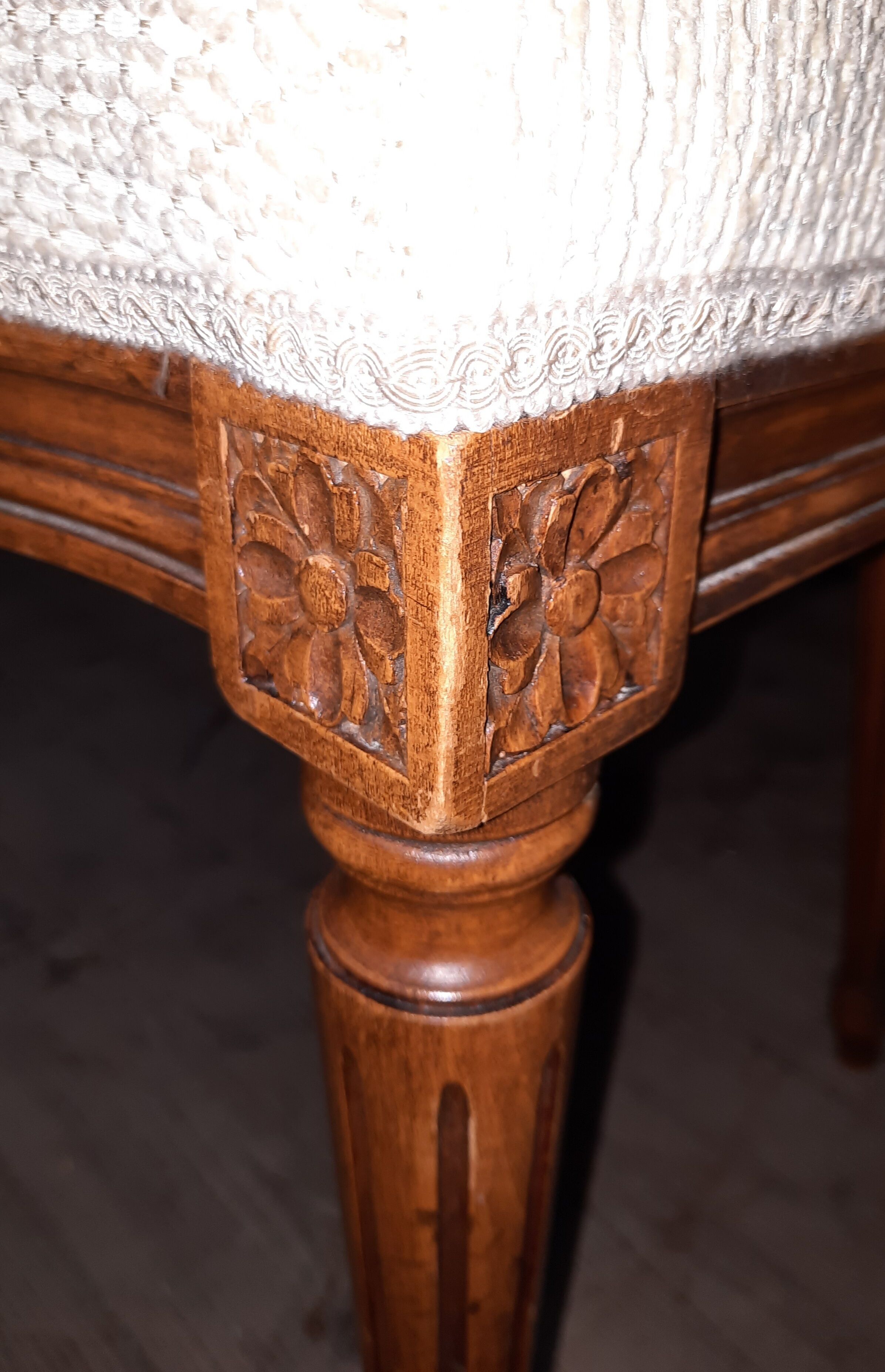 Series of 6 Louis XVI style medallion chairs