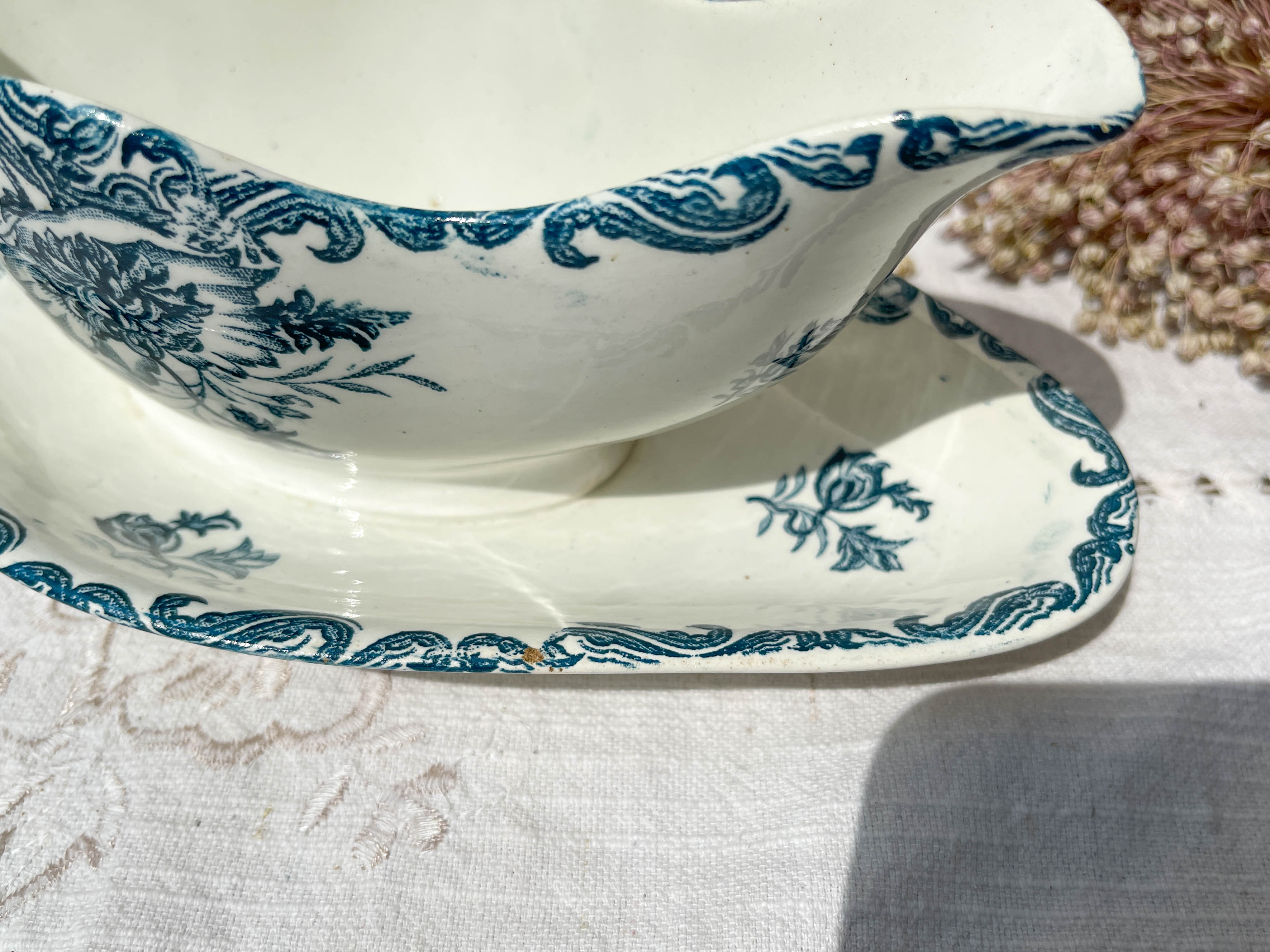 Vintage gravy boat terre de fer clairefontaine model " poppy "