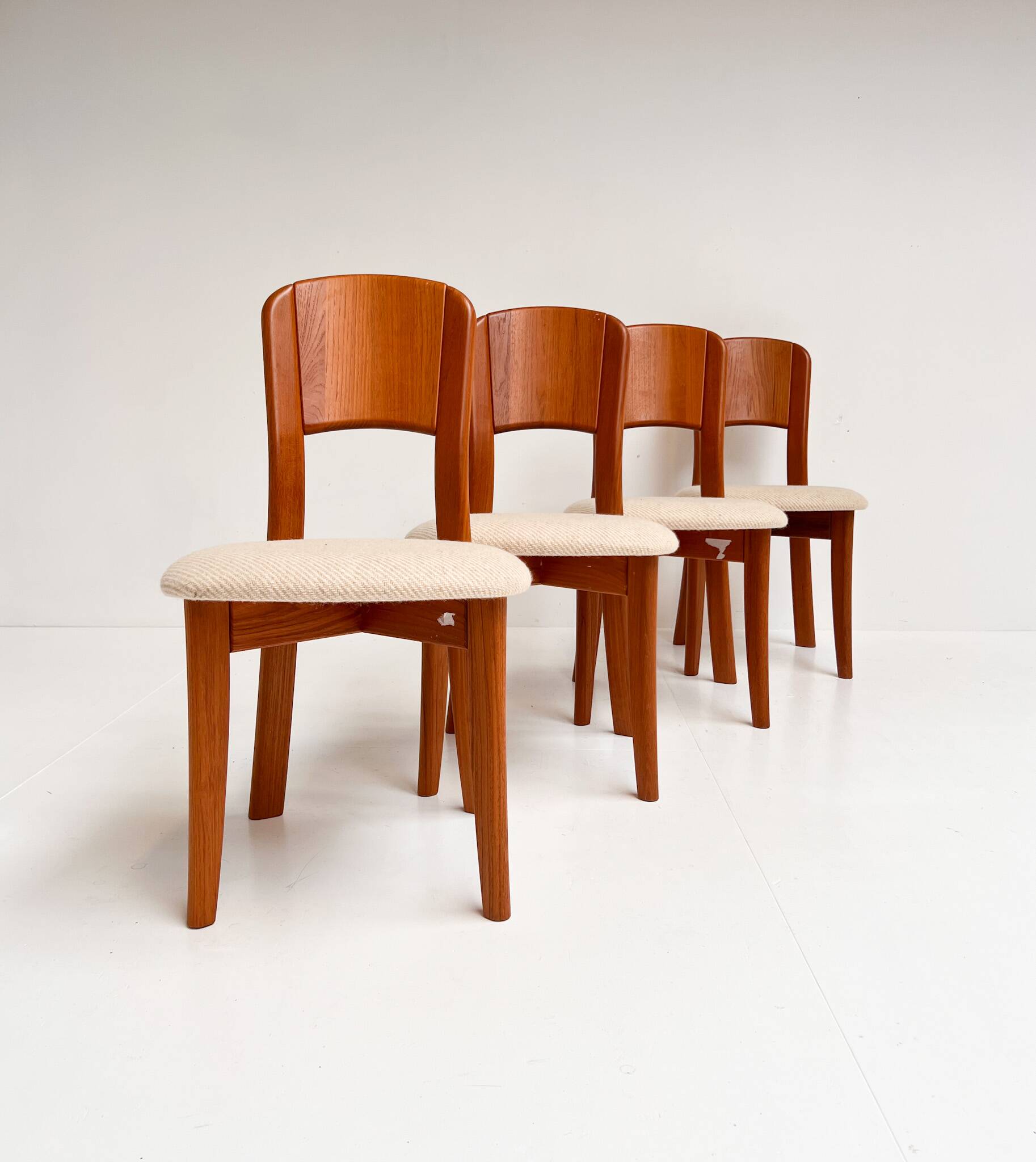 Set of 4 Danish design chairs by Gramrode from the 1970s
