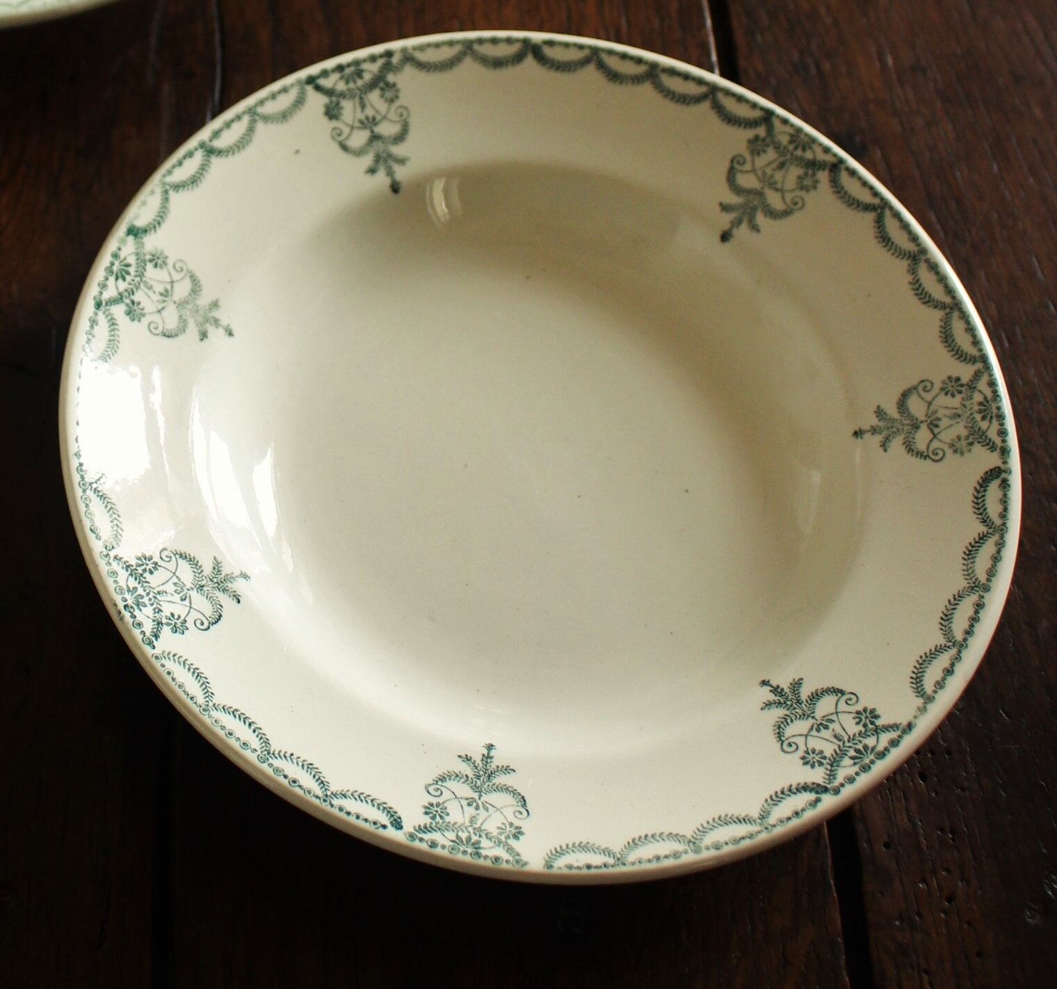 Mismatched lot 4 green hollow plates Flowers Garland Gaudeloupe Saint Amand