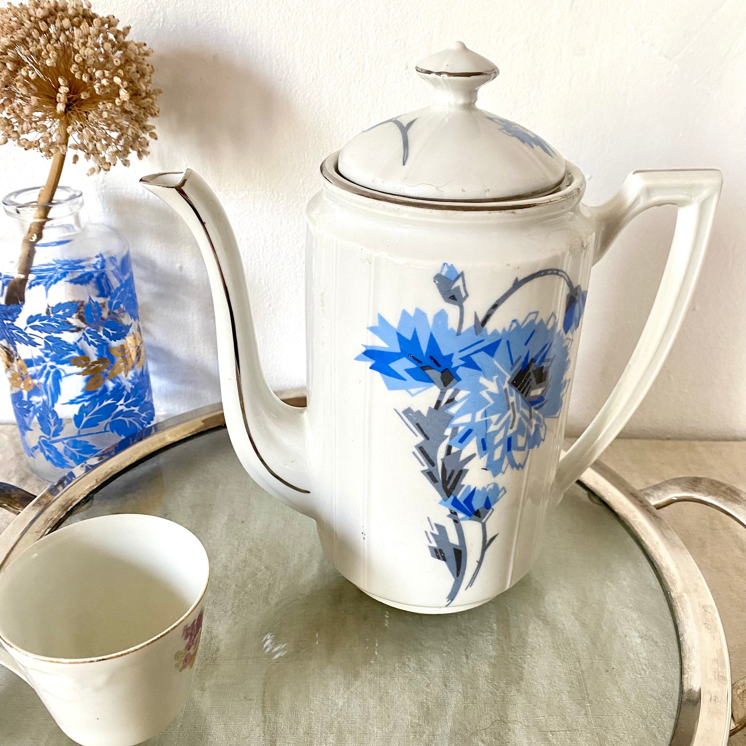 Porcelain teapot 50s
