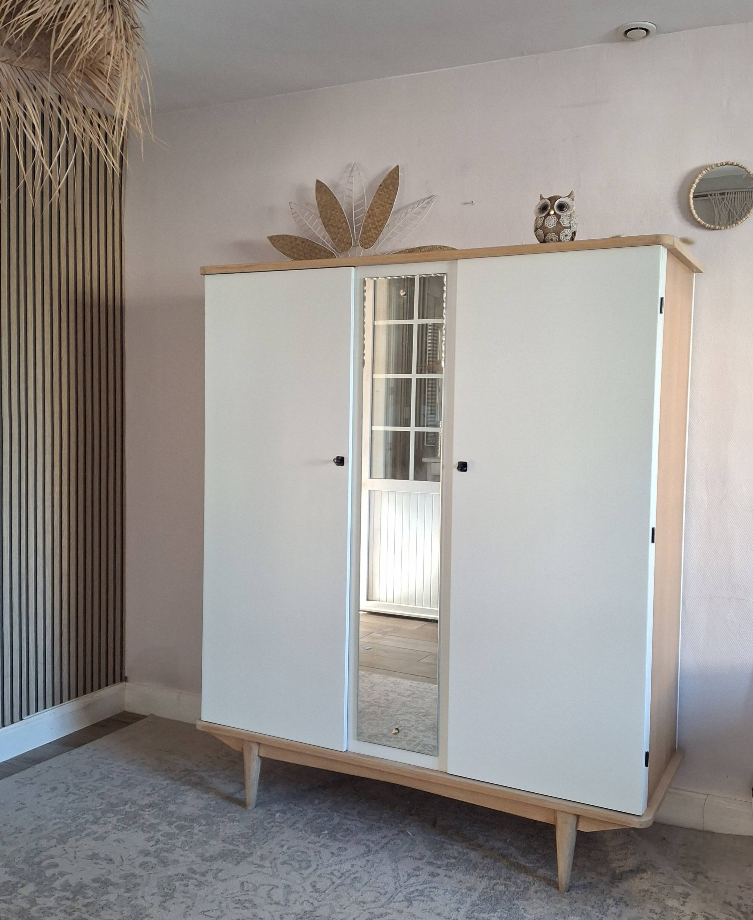 Armoire vintage années 60 relookée