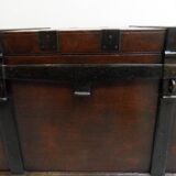 Coffre de voyage ancien en bois